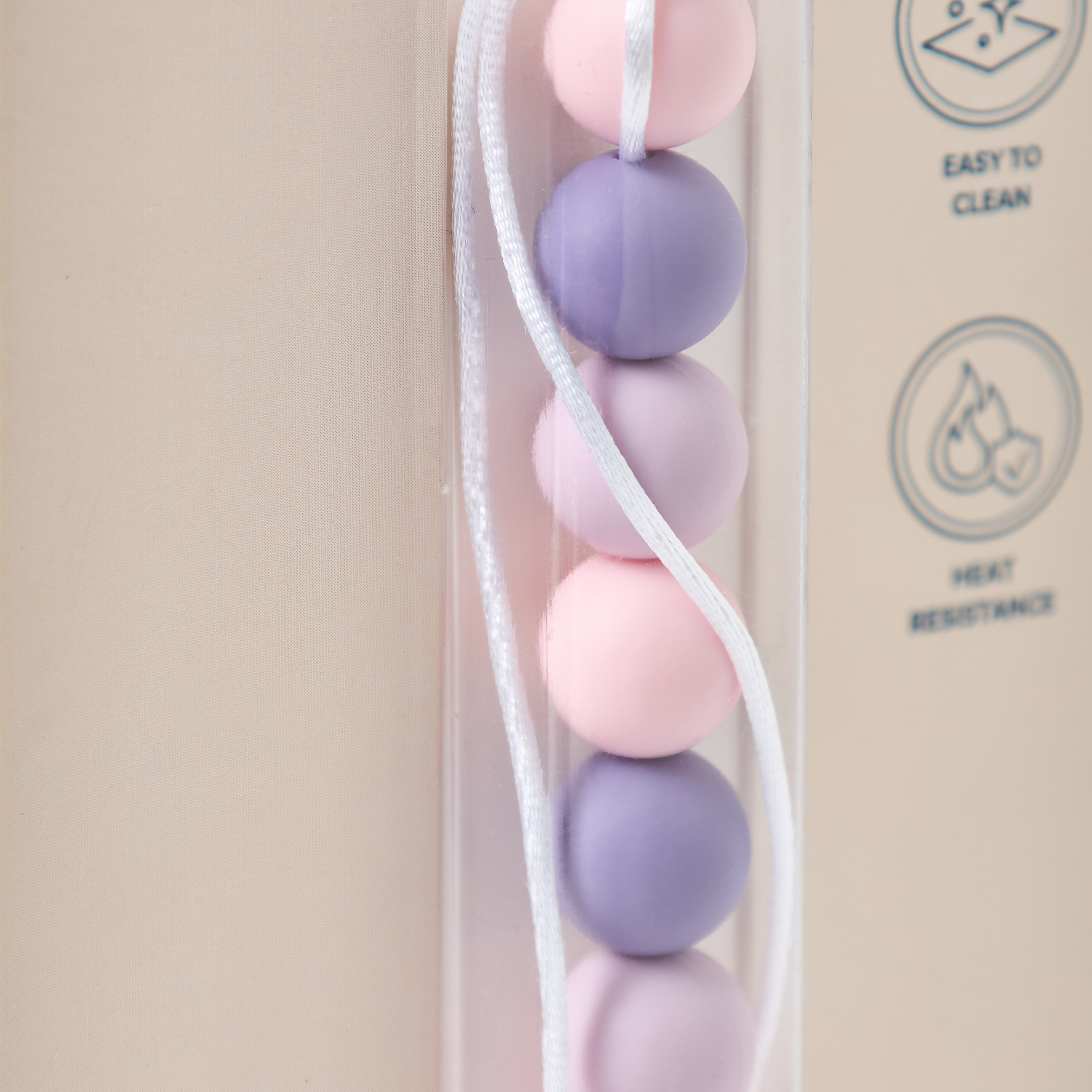 مشبك حامل لهاية خشب بخرز سيليكون من جيجلز-baby-feeding-pacifiers-image-1