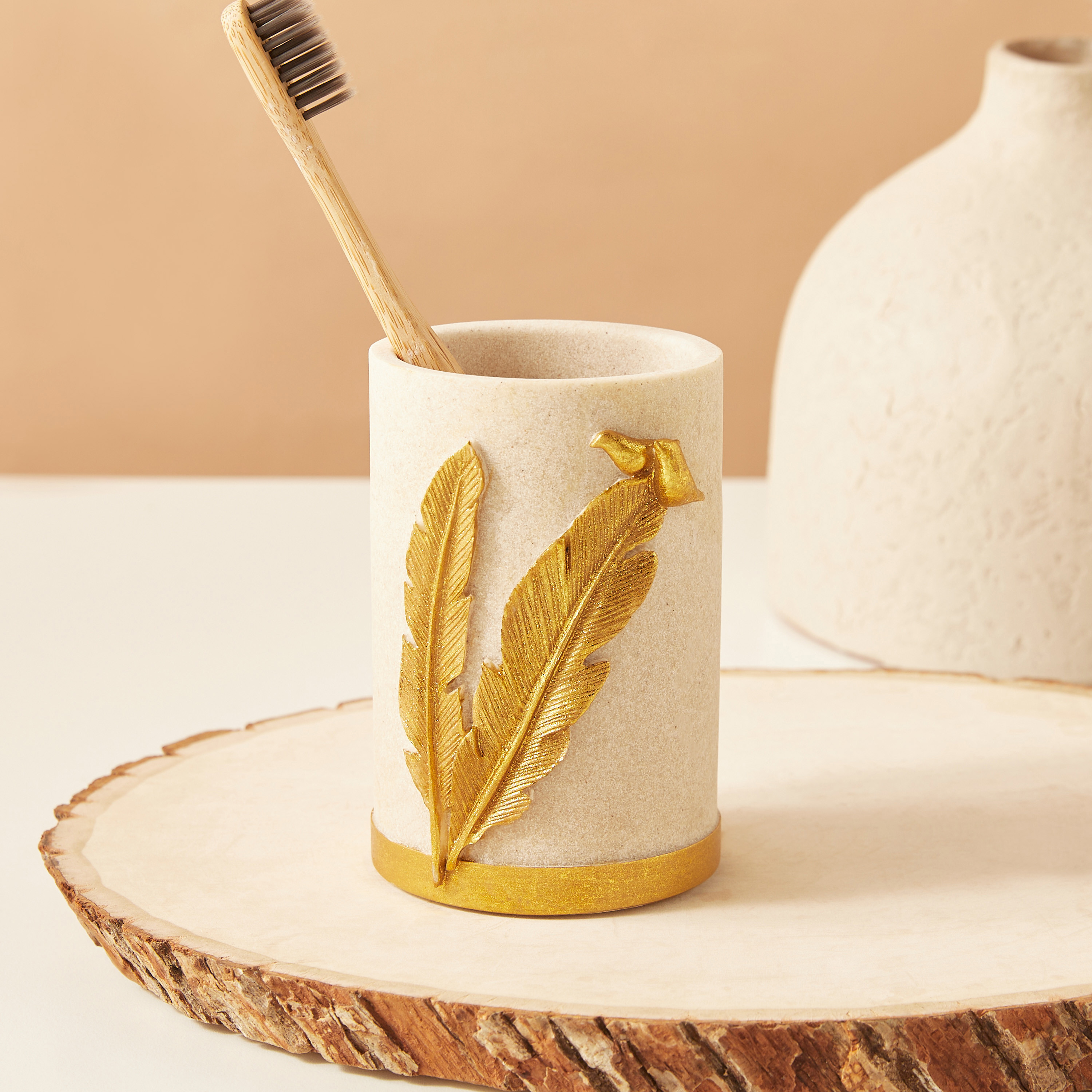 كوب بتصميم ورق النخيل-household-bathandlaundry-bathaccessories-toothbrushholdersandtumblers-image-1