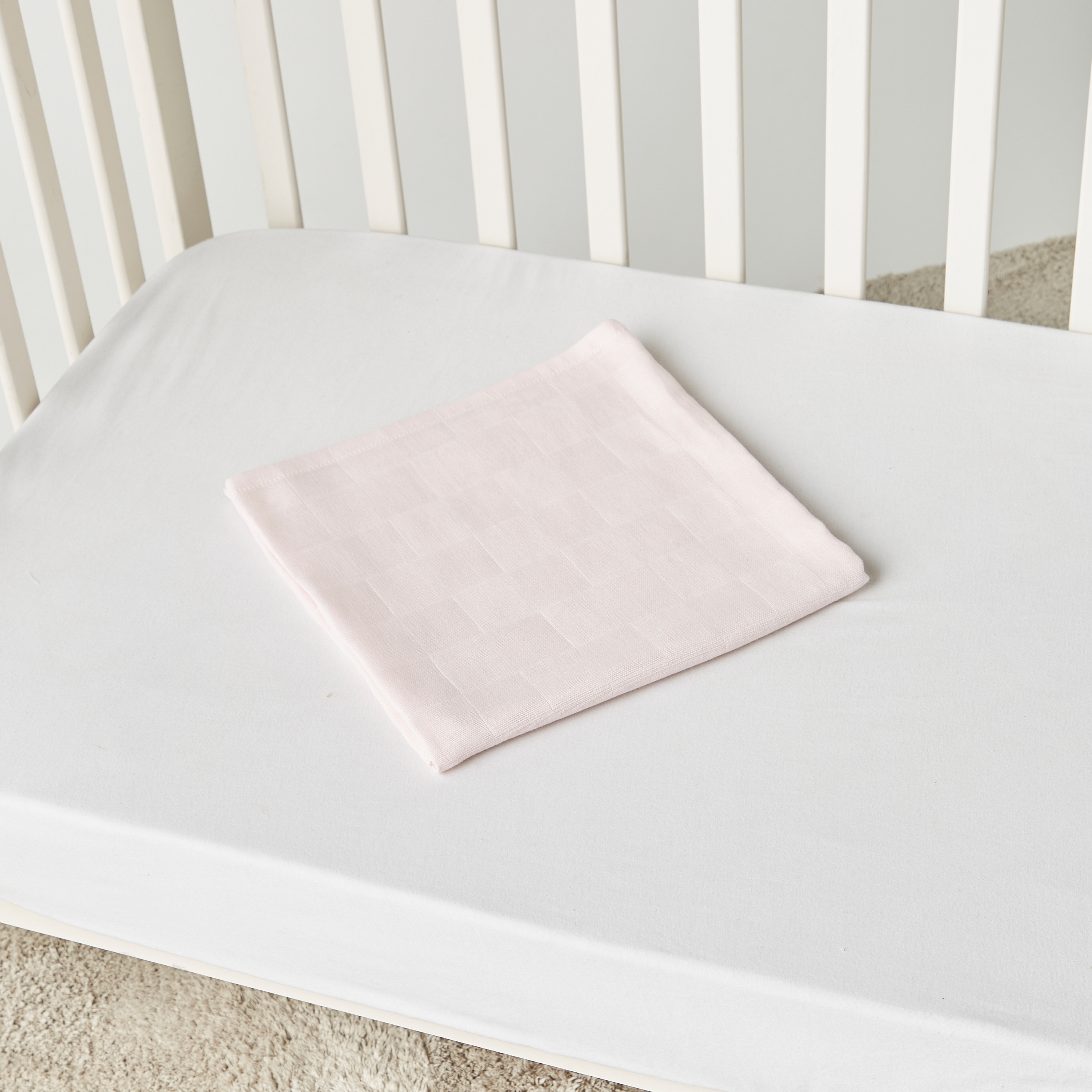 قماط سادة من جونيورز - 90x90 سم-baby-nursery-blanketsandswaddles-swaddlesandsleepingbags-image-2