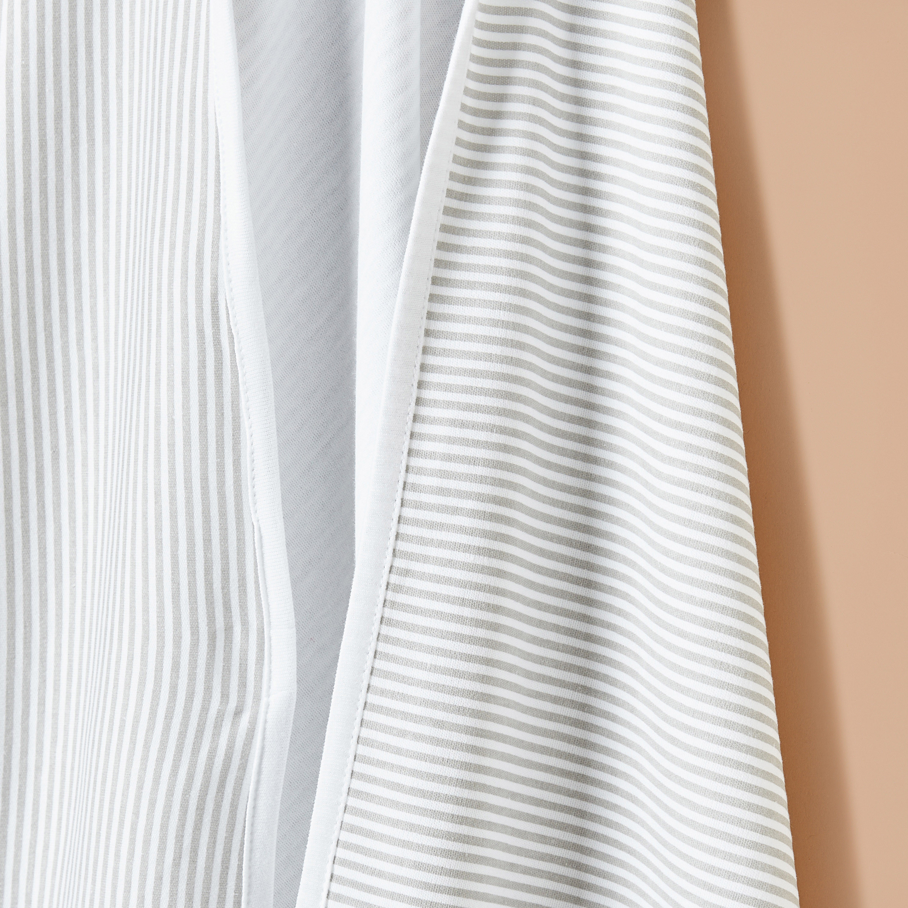 Juniors Striped Hooded Blanket - 80x80 cm-baby-nursery-blanketsandswaddles-receivingblankets-image-3