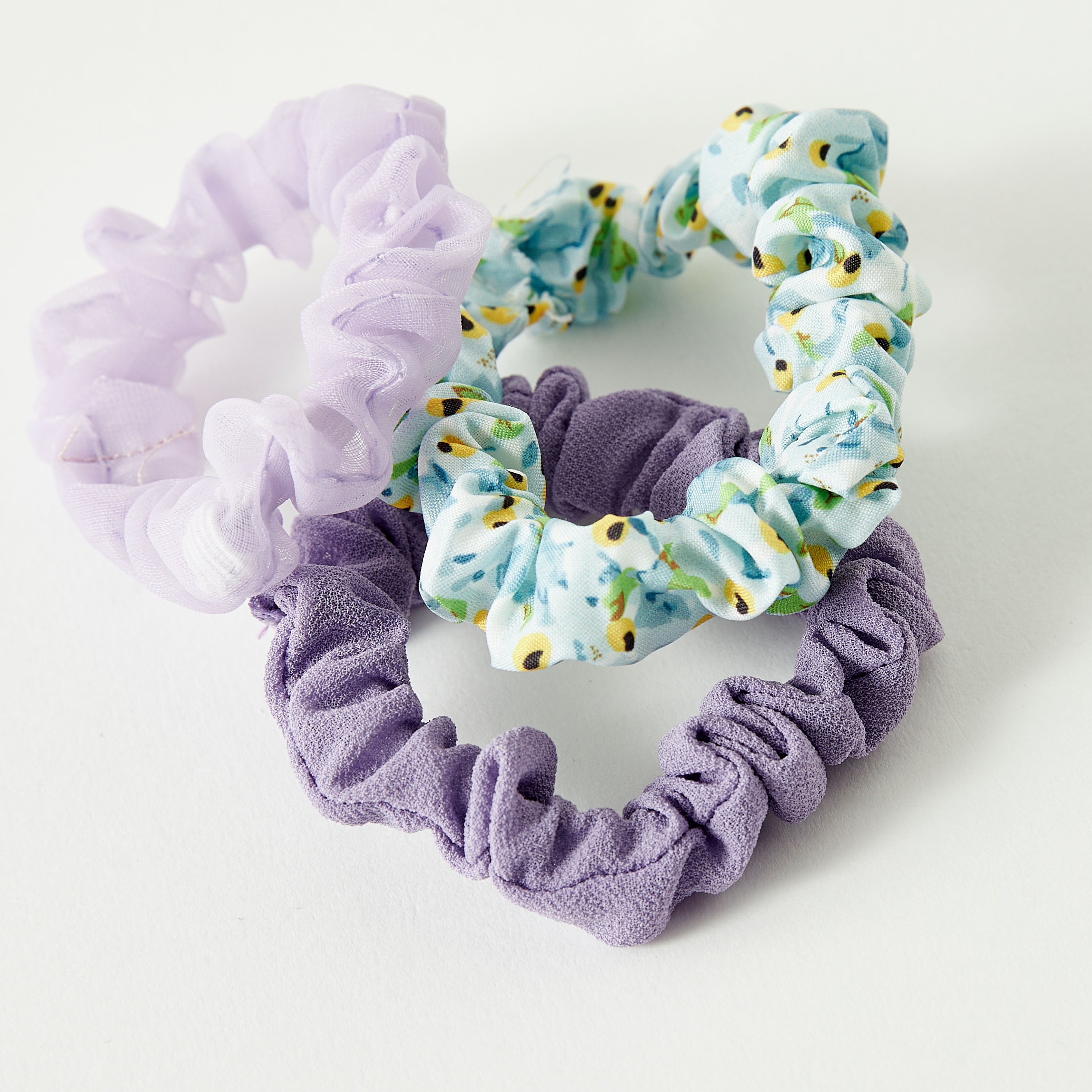 Assorted Scrunchie - Set of 3-women-hairaccessories-scrunchies-image-4