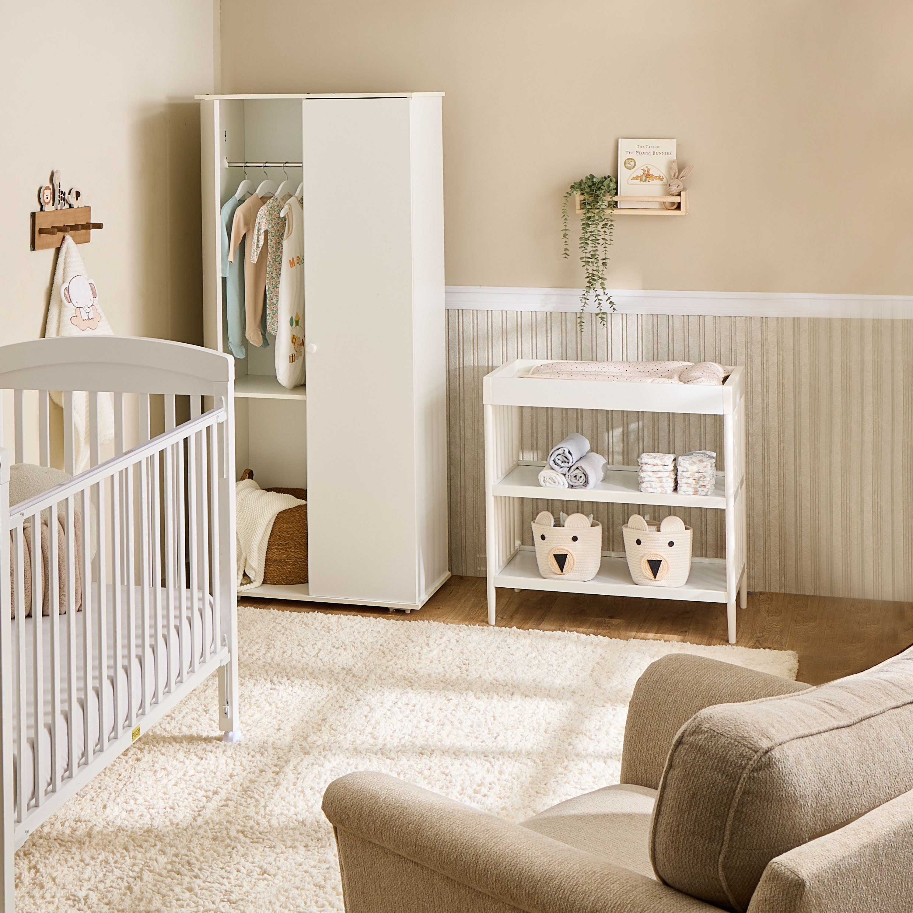 Juniors Darcy Changing Table with Padded Mattress and Safety Strap-baby-bathandcare-changingtables-image-9