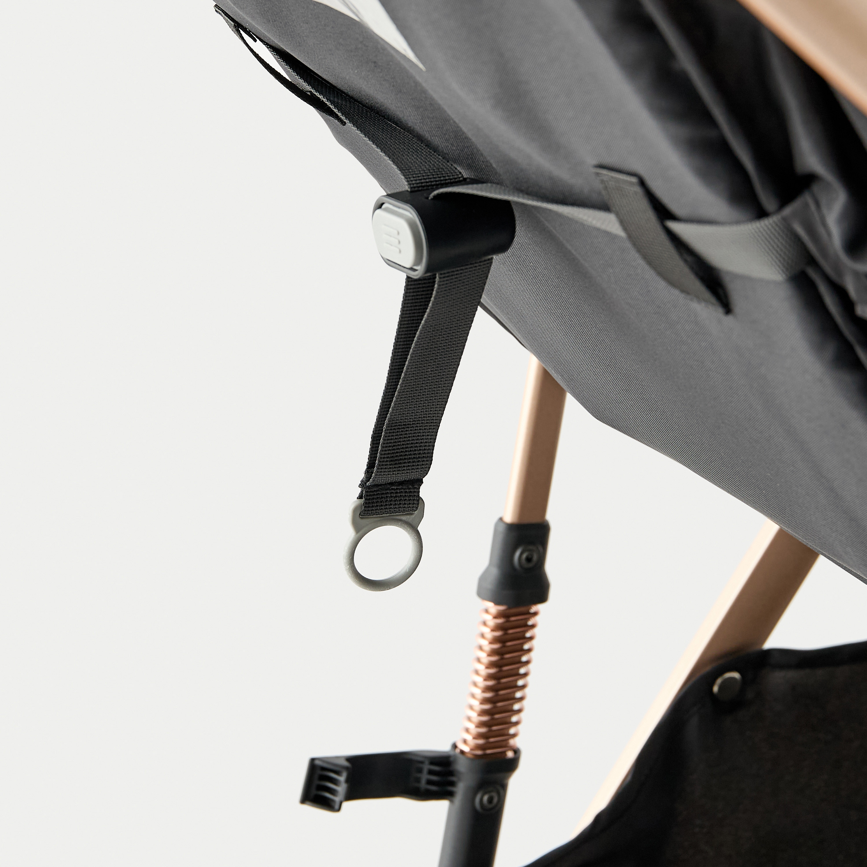 عربة أطفال راي بنظام طي بزر ضغط وإطار معدني وقفل للعجلات من جيجلز-baby-gear-strollersandprams-strollers-image-14