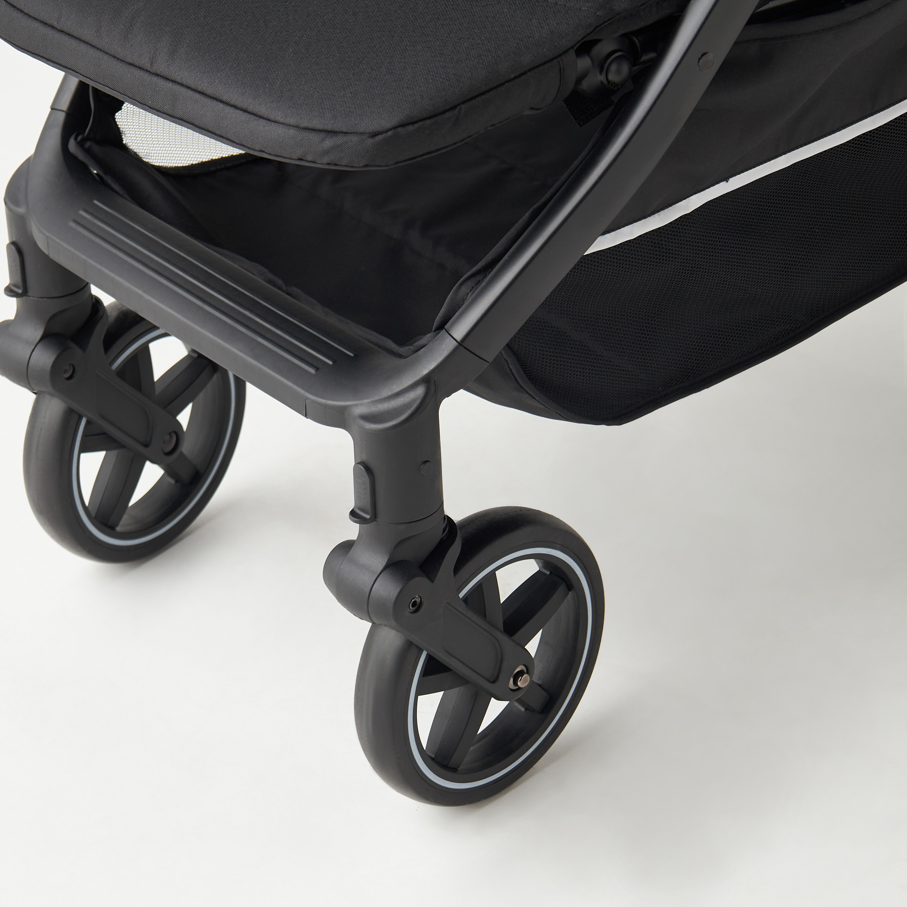 Giggles Larry Full Size Stroller with Push Button Folding System, Metal Frame and Wheel Lock-baby-gear-strollersandprams-strollers-image-2