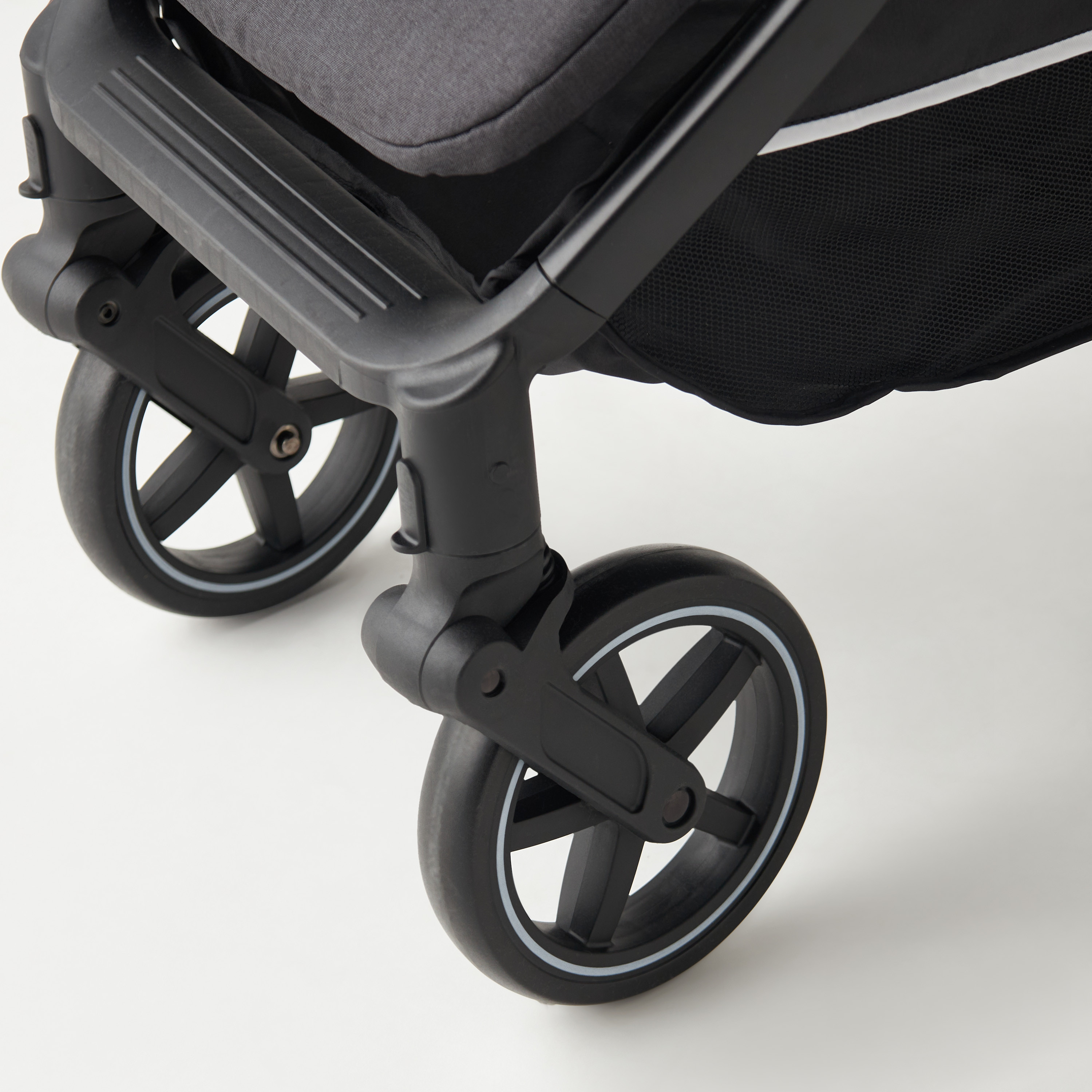 Giggles Larry Full Size Stroller with Push Button Folding System, Metal Frame and Wheel Lock-baby-gear-strollersandprams-strollers-image-4
