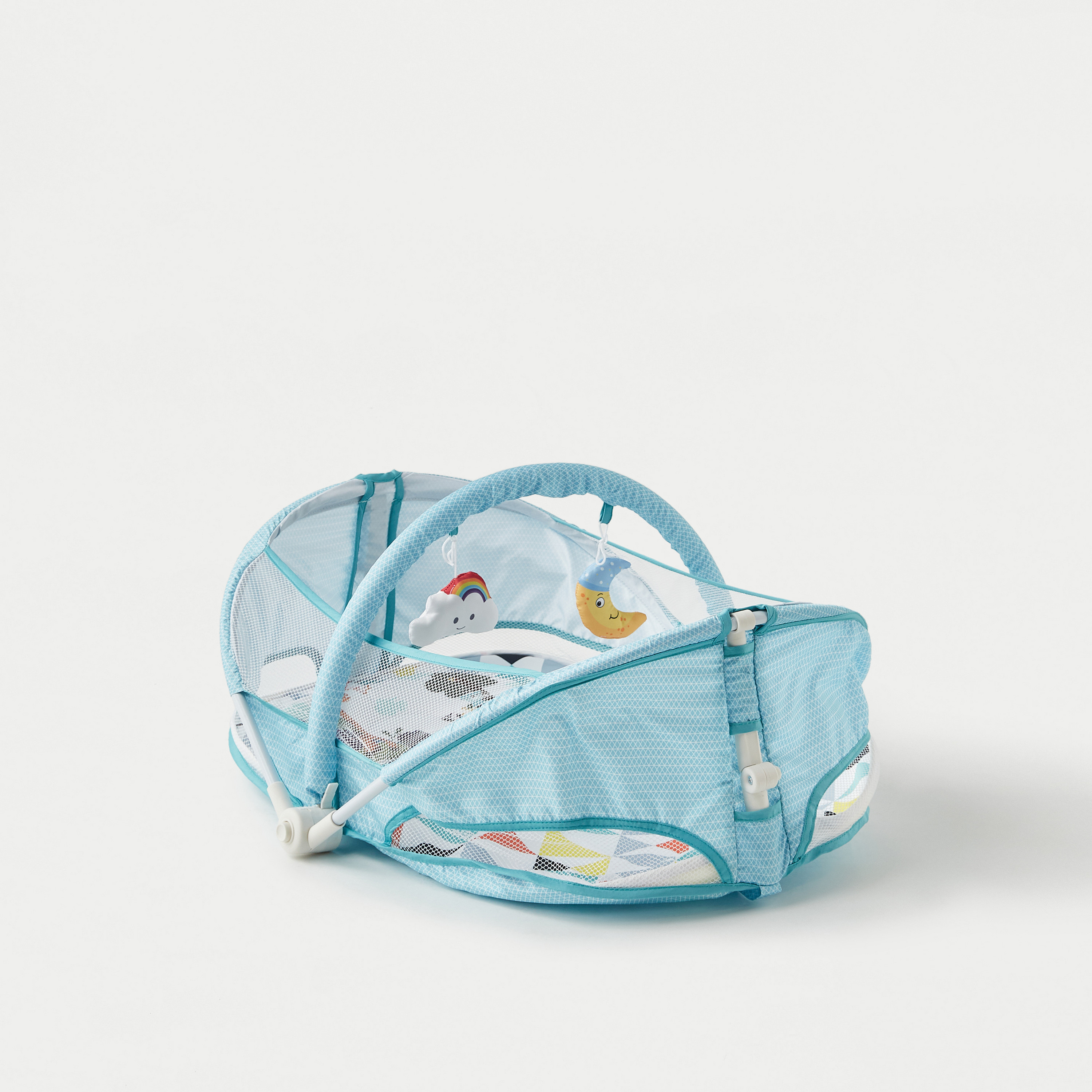 سرير أطفال محمول قابل للطي من جونيورز-baby-nursery-furniture-cribsandbeds-bassinets-image-2