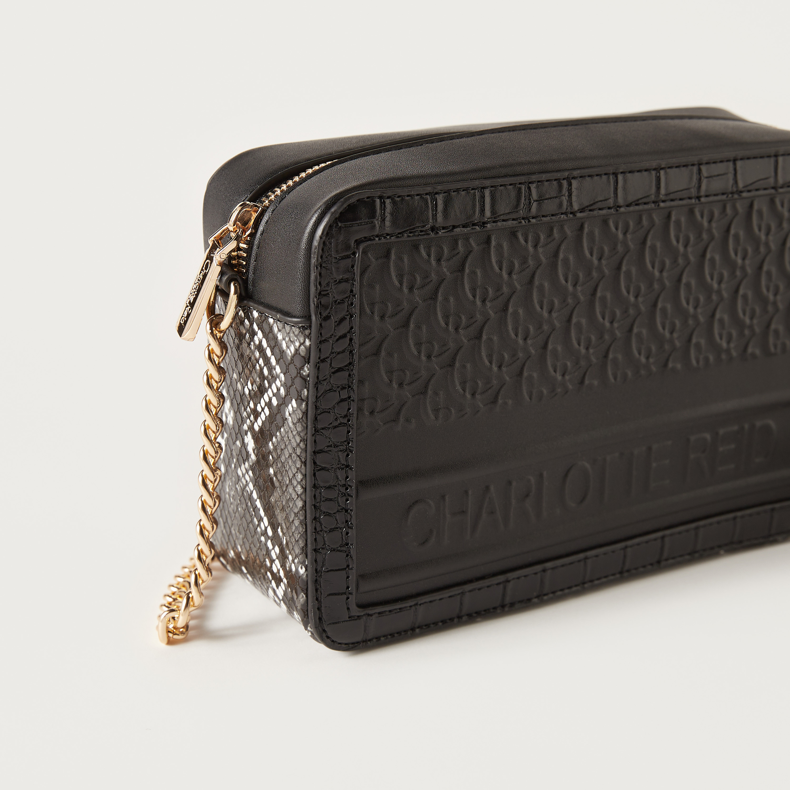 شنطة كروس بودي بارزة الملمس بحزام قابل للتعديل وسحاب إغلاق من شارلوت ريد-women-bagsandwallets-handbags-image-3