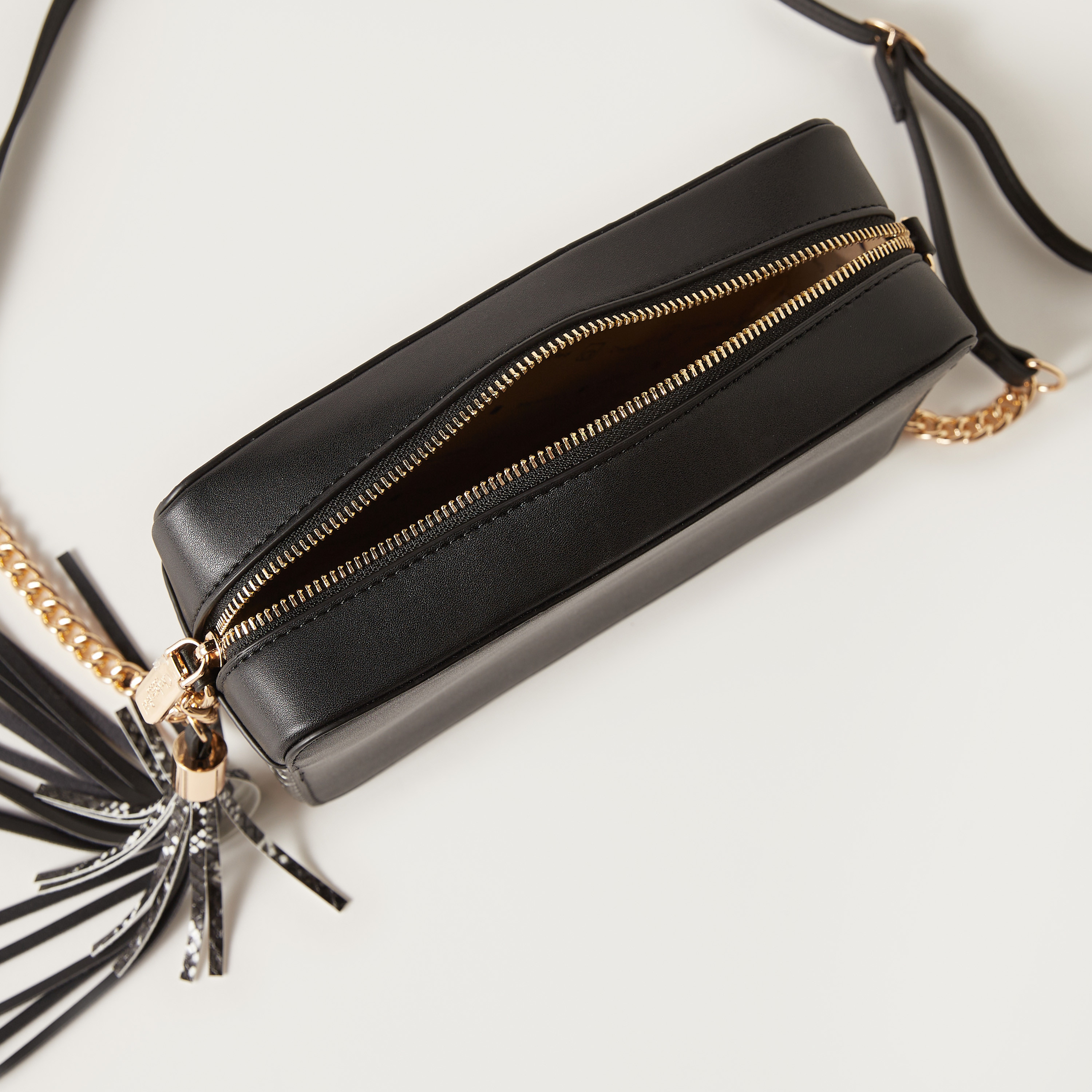 شنطة كروس بودي بارزة الملمس بحزام قابل للتعديل وسحاب إغلاق من شارلوت ريد-women-bagsandwallets-handbags-image-6
