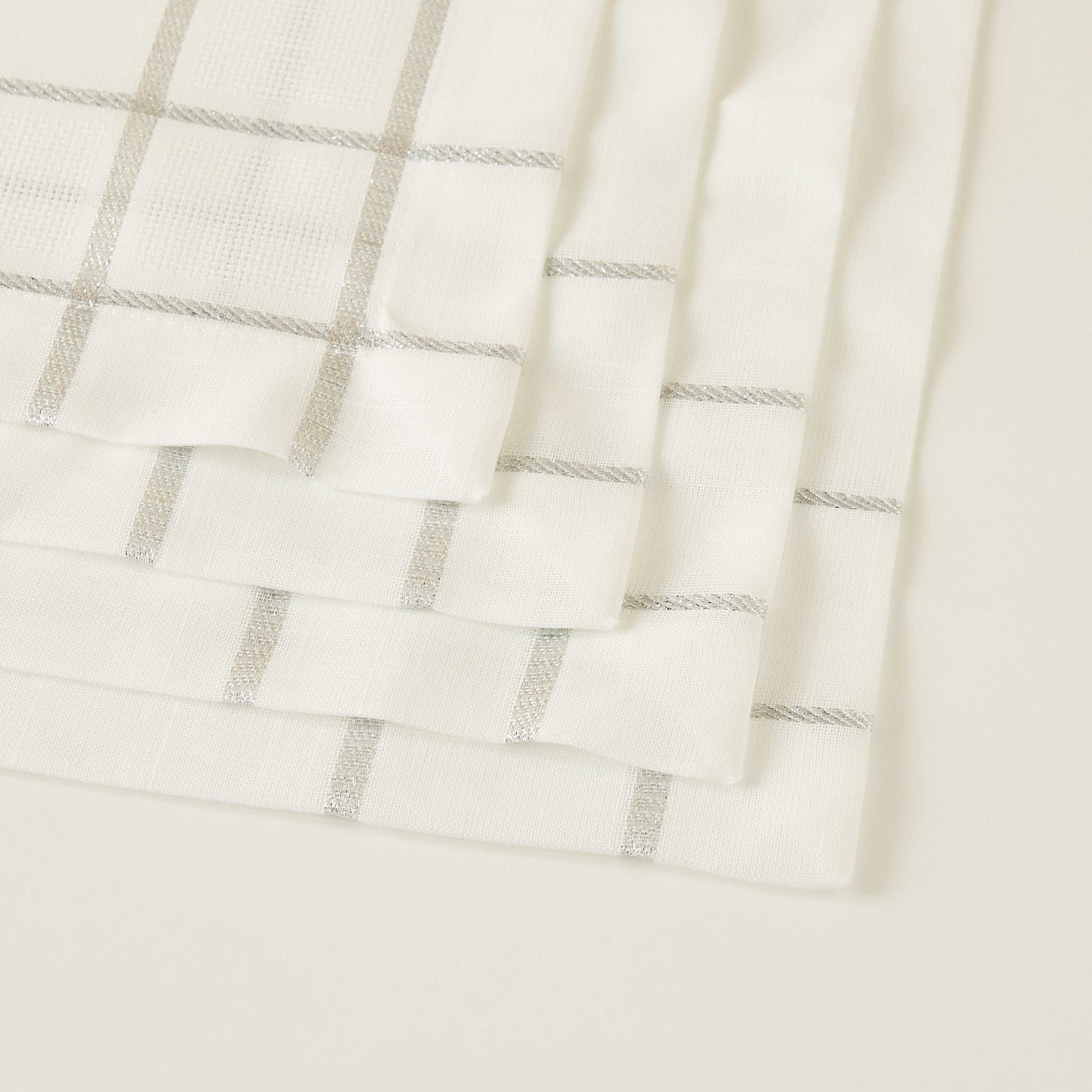 Textured 4-Piece Napkin Set - 45x45 cms-household-dining-tablelinen-napkinsandaccessories-image-3