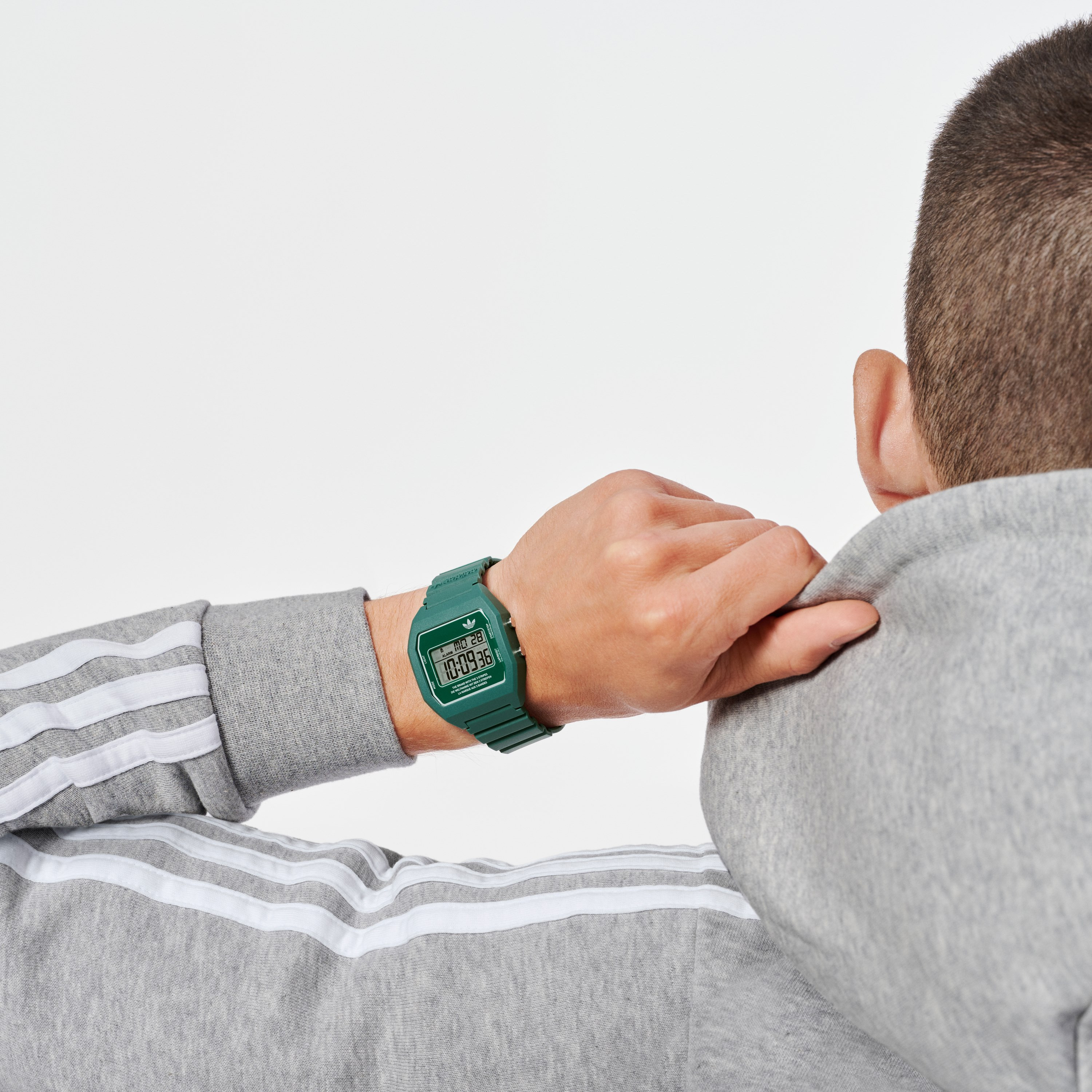 ساعة أنالوج ذهبية بسوار ستانلس ستيل من كاسيو للرجال | MTP-VD03G-1AUDF-men-watchesandjewellery-watches-image-5