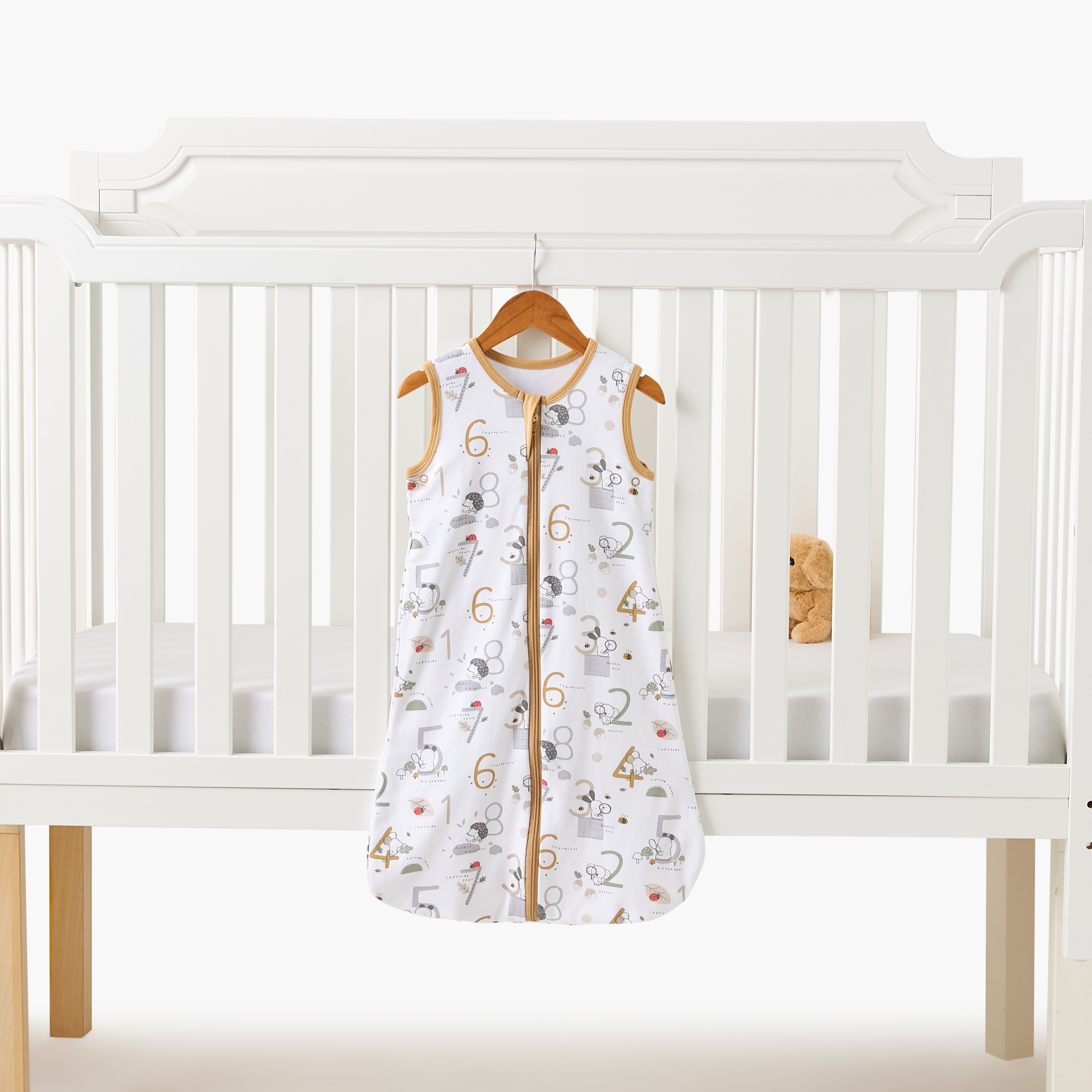شنطة نوم بطبعات من جونيورز - 0-6 شهرًا-baby-nursery-blanketsandswaddles-swaddlesandsleepingbags-image-2