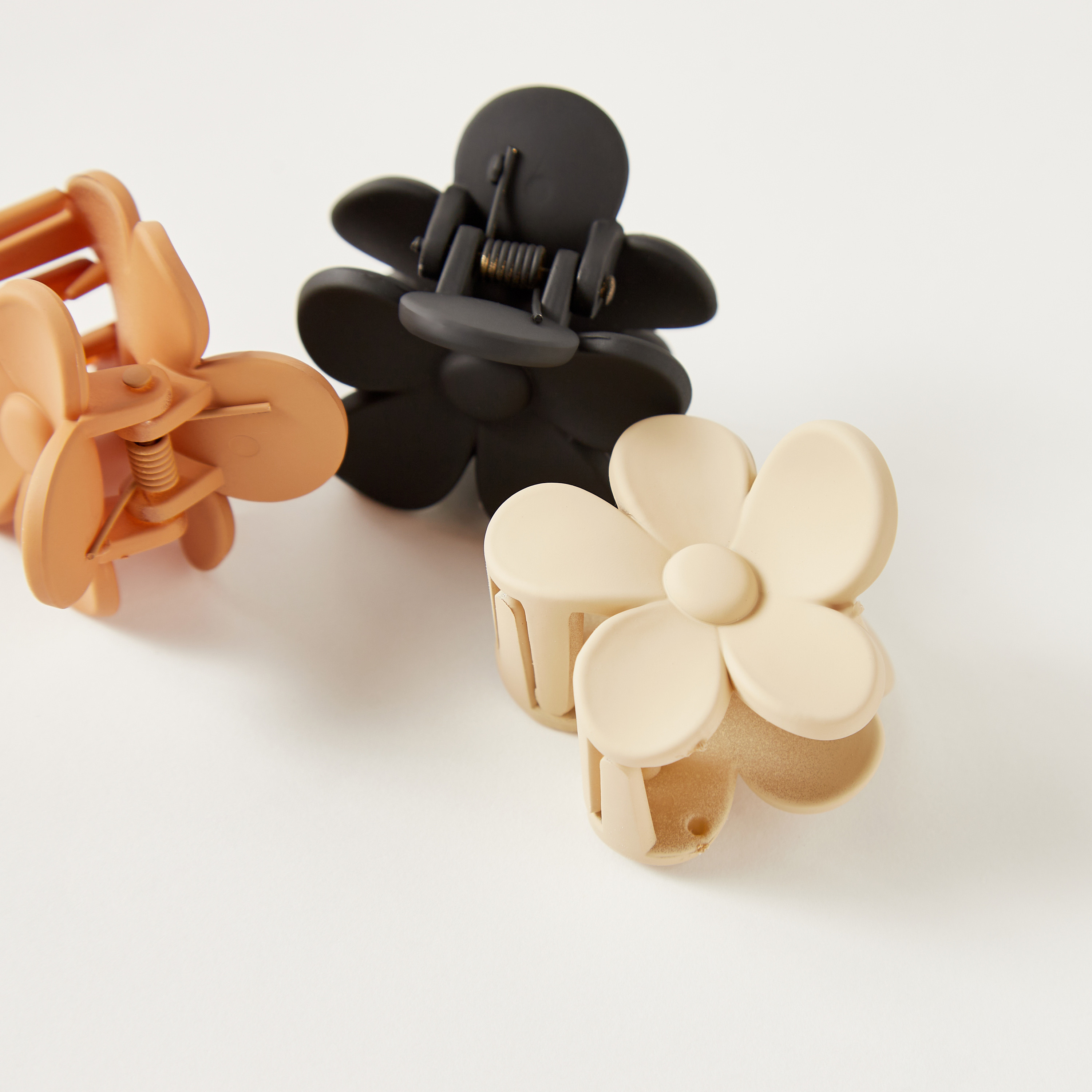 Solid Flower Hair Clamp - Set of 3-women-hairaccessories-clamps-image-4