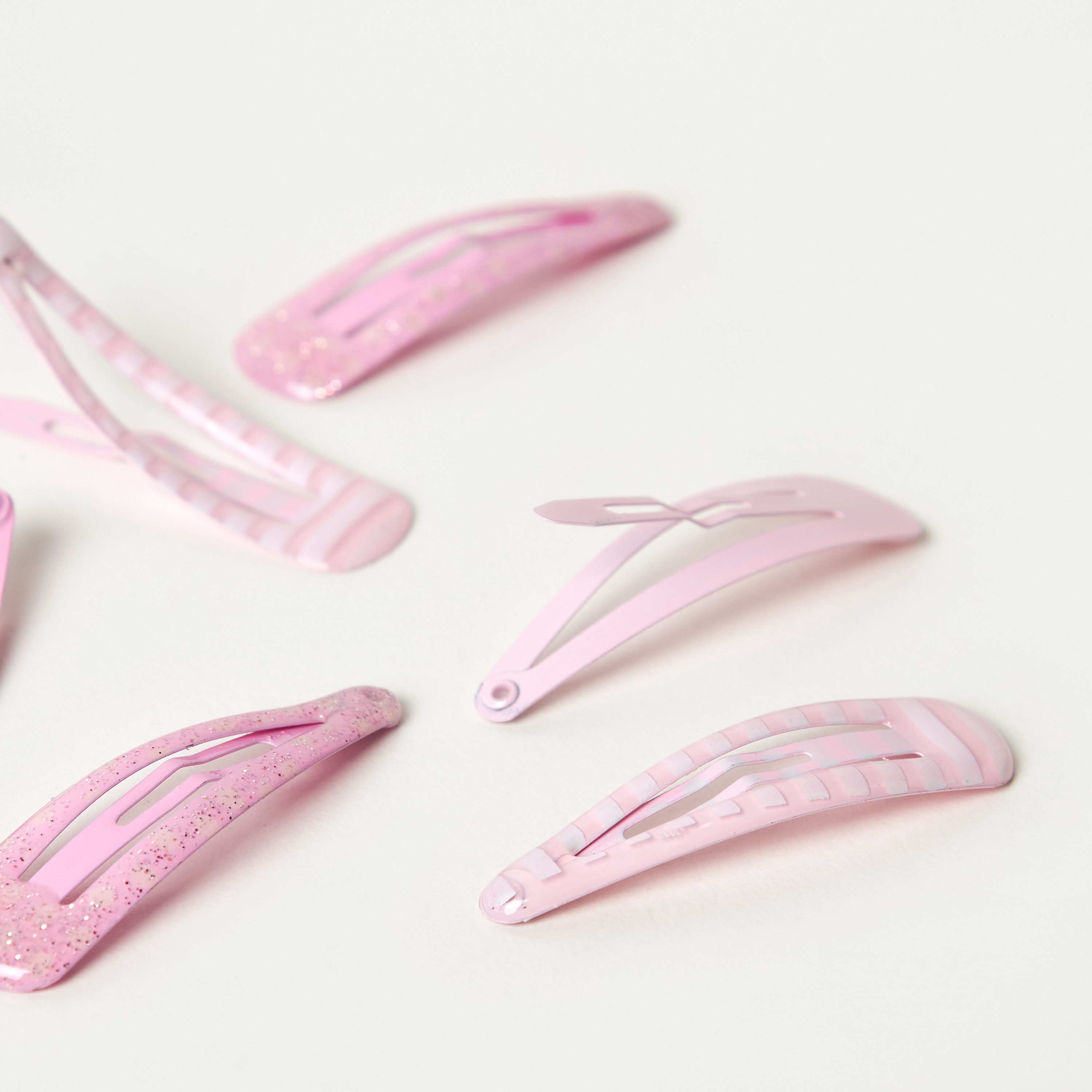 مشابك شعر متنوعة من تشارمز - مجموعة من 6 قطع-girls-accessories-hairaccessories-image-3