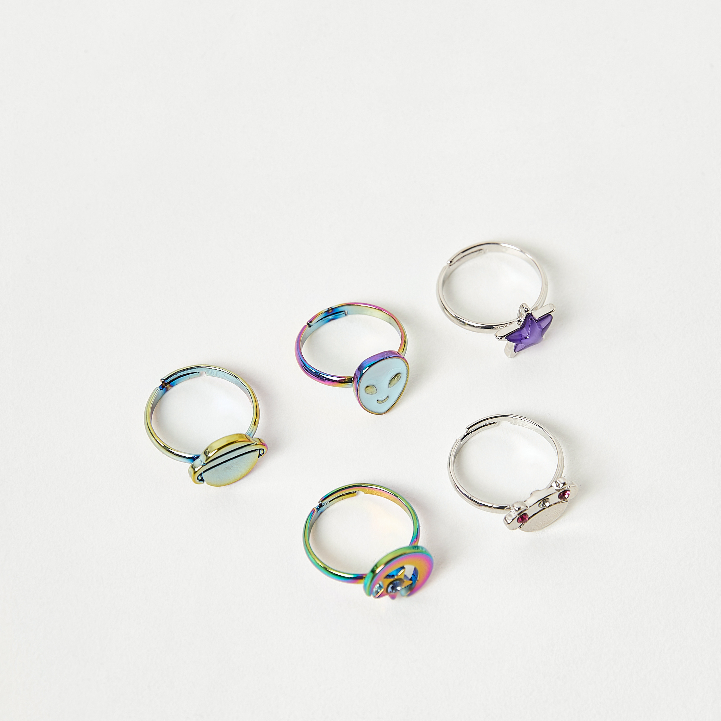 خاتم بتفاصيل مزيّنة من تشارمز- مجموعة من 5 قطع-girls-accessories-jewellery-image-1