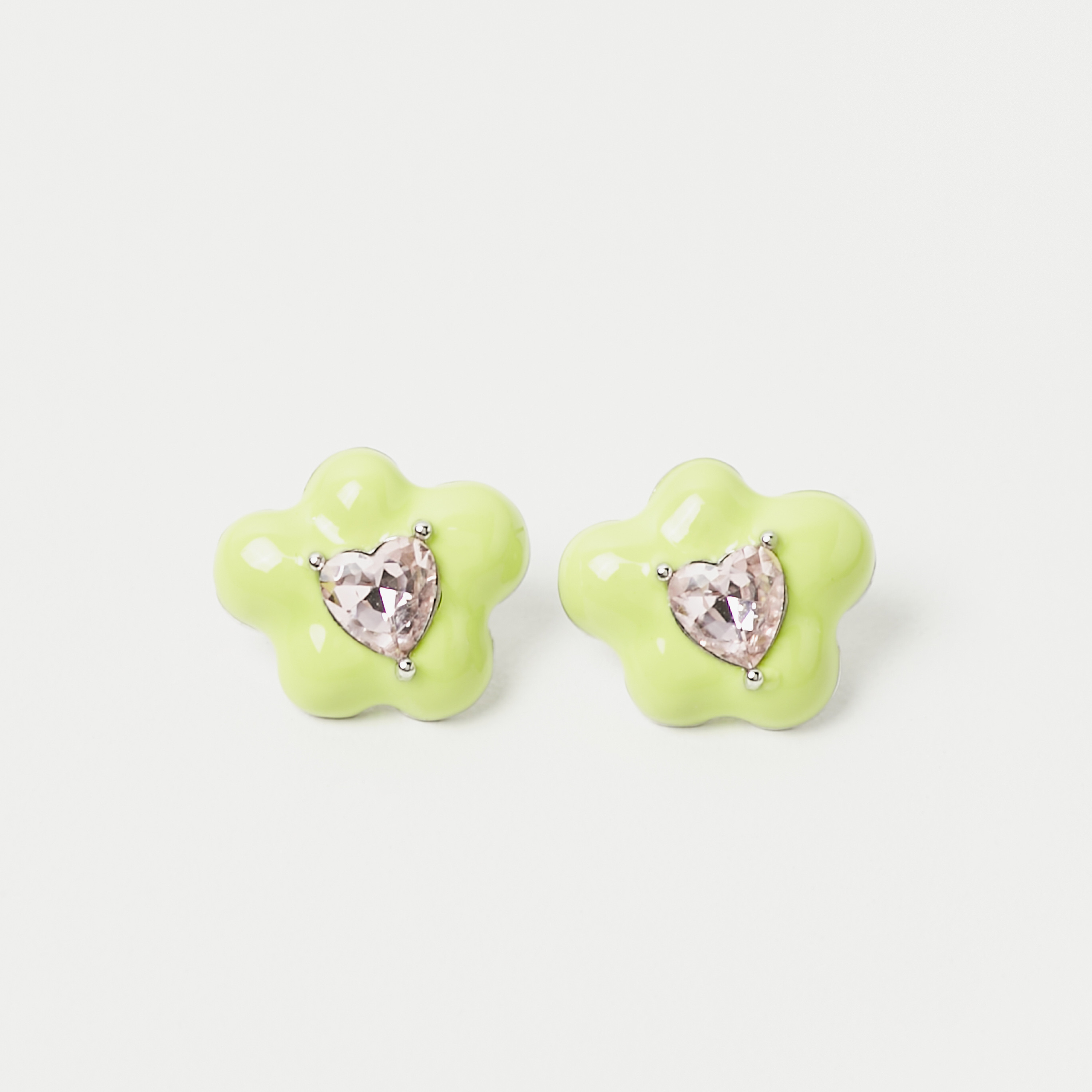 حلق بتصميم زهرة مرصعة ومكبس إغلاق خلفي من تشارمز-girls-accessories-jewellery-image-2
