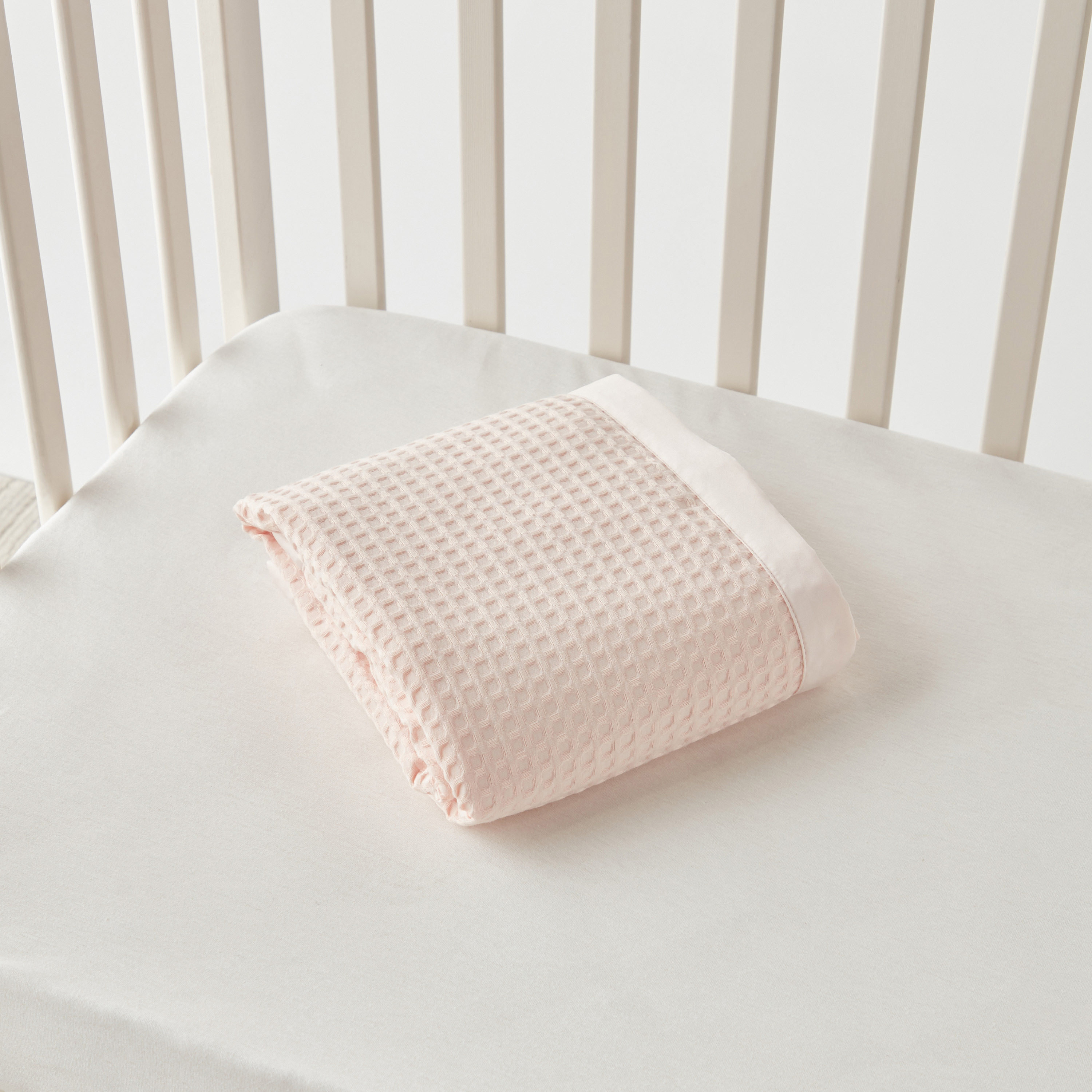 بطانية أطفال بنمط وافل من جونيورز - 76x102 سم-baby-nursery-blanketsandswaddles-blanketsandquilts-image-4