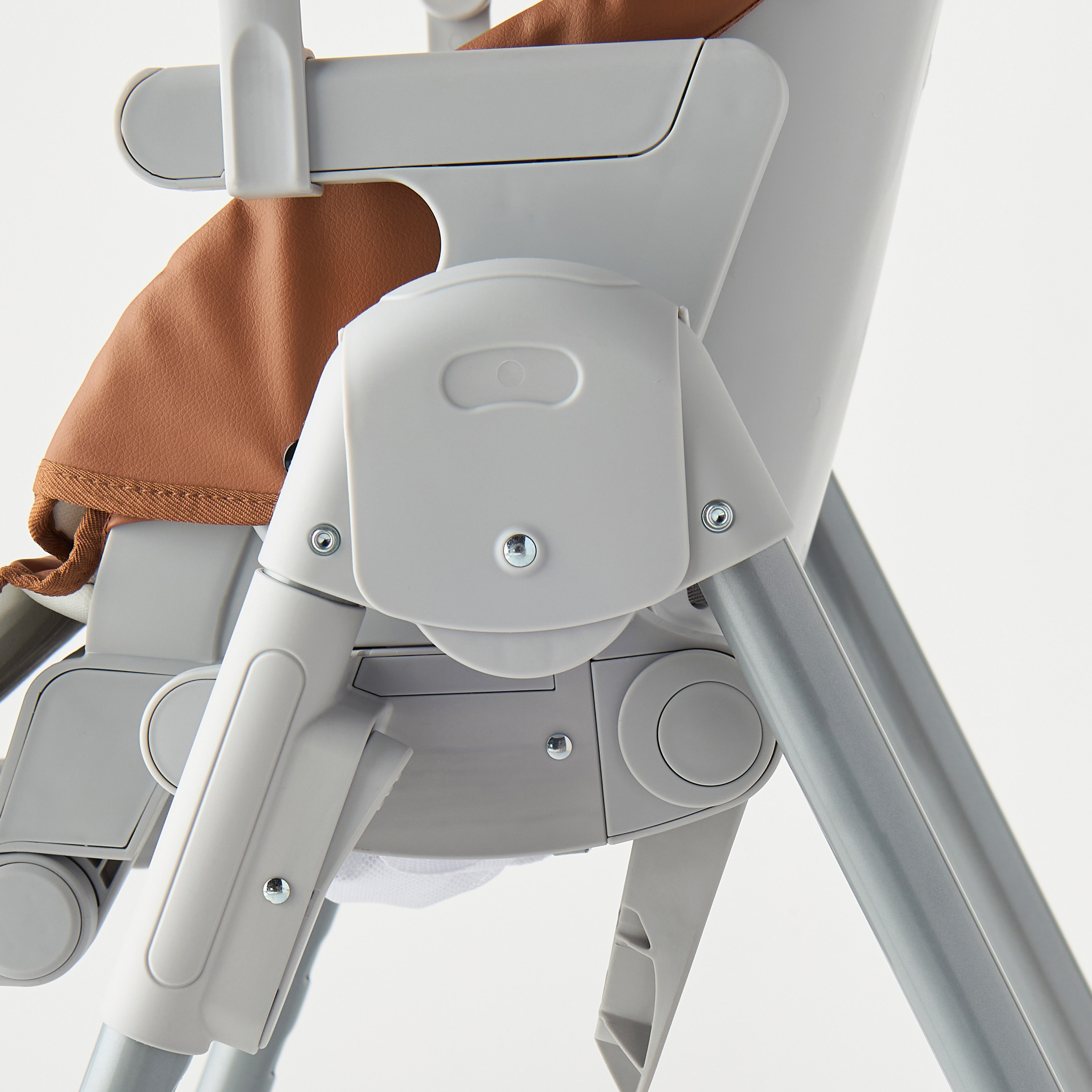 كرسي مرتفع مابيل مع شريط ألعاب من جيجلز-baby-feeding-highchairsandboosters-image-14