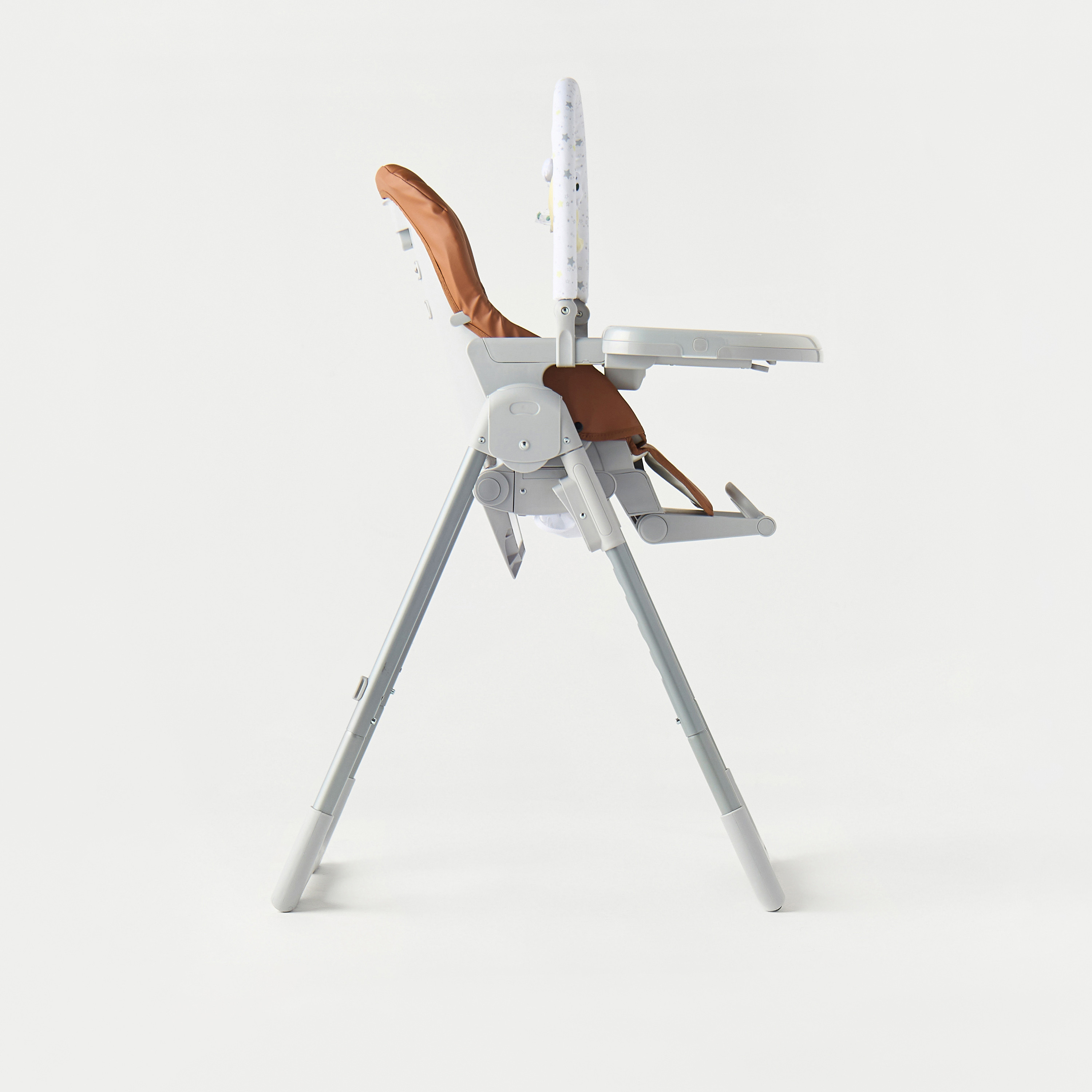 كرسي مرتفع مابيل مع شريط ألعاب من جيجلز-baby-feeding-highchairsandboosters-image-5