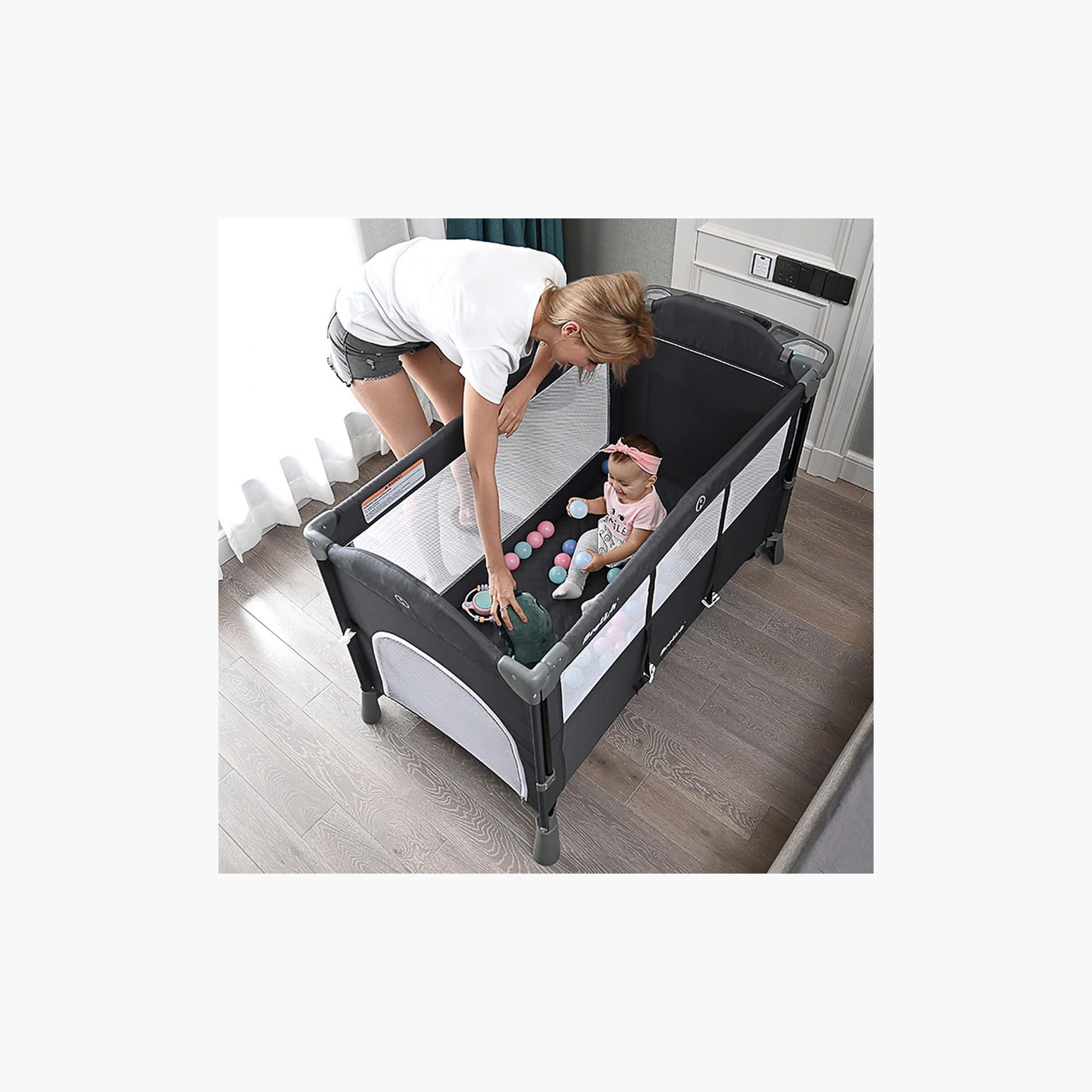 Teknum 4-in-1 Baby Bedside Co-Sleeper Bassinet and Playpen with Rocker-baby-nursery-furniture-cribsandbeds-bassinets-image-5
