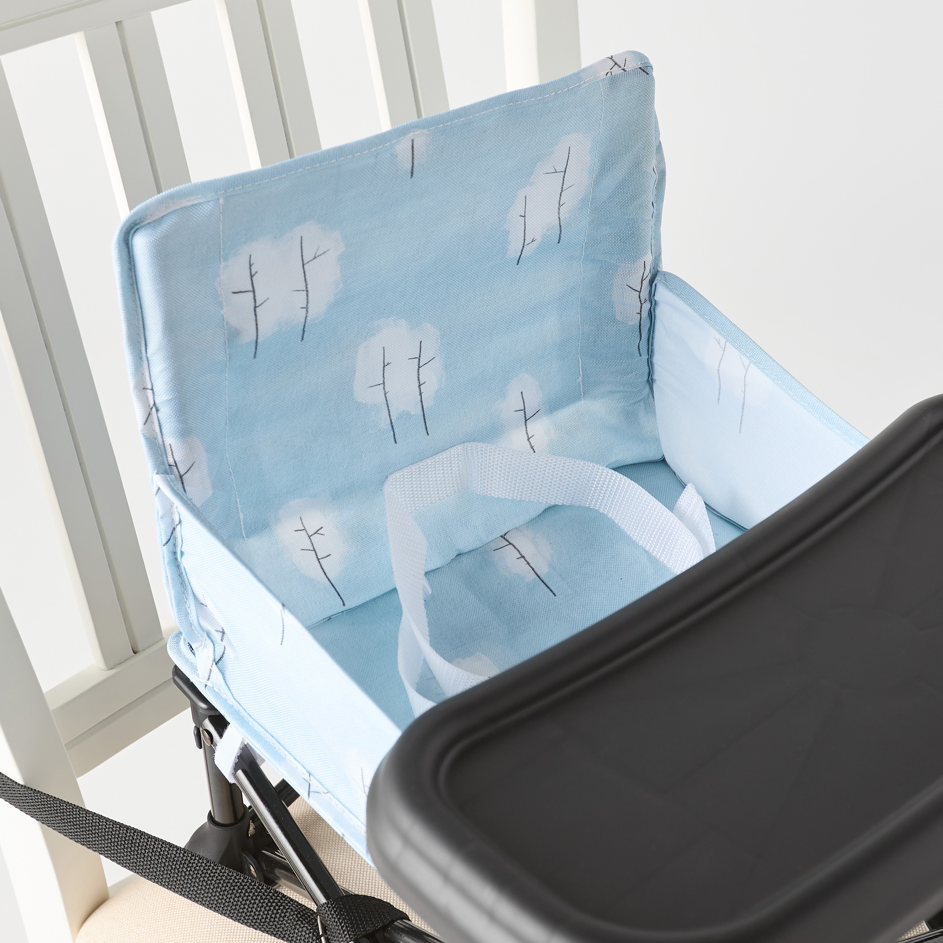 مقعد معزز قابل للطي آشر من جونيورز-baby-feeding-highchairsandboosters-image-6