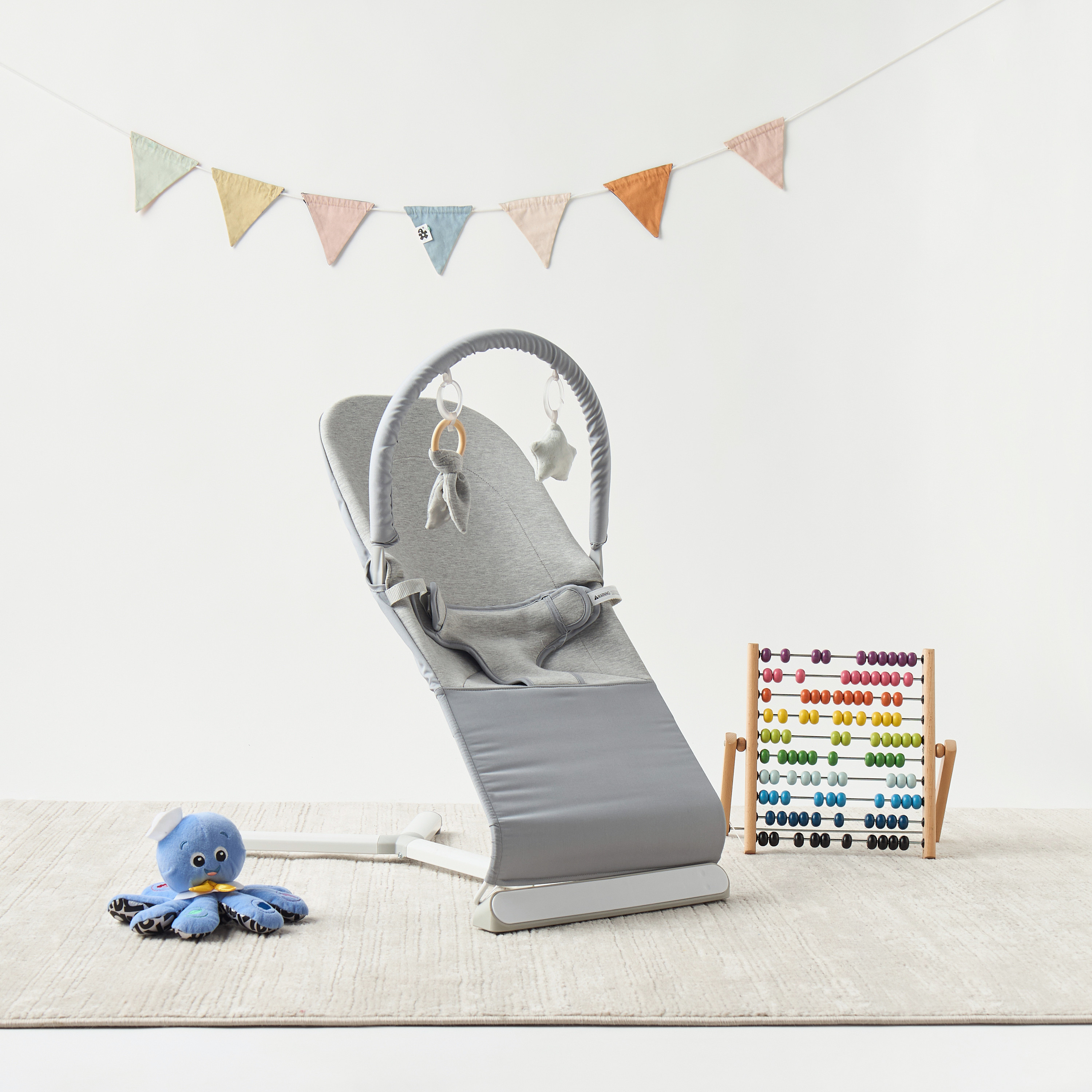 Juniors Robert Tri-Fold Bouncer-baby-infantactivity-bouncers-image-1