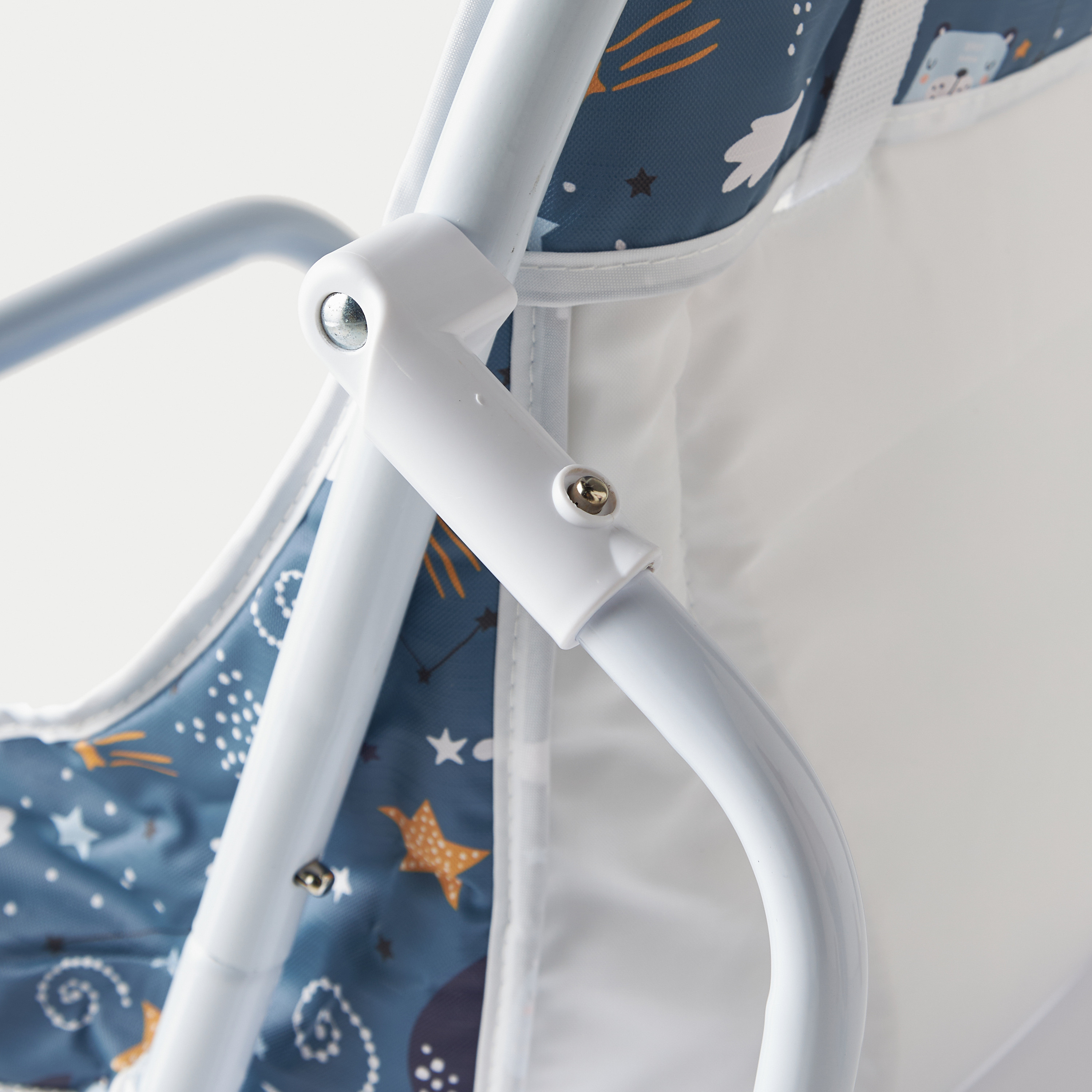 Juniors Bianca Highchair-baby-feeding-highchairsandboosters-image-14