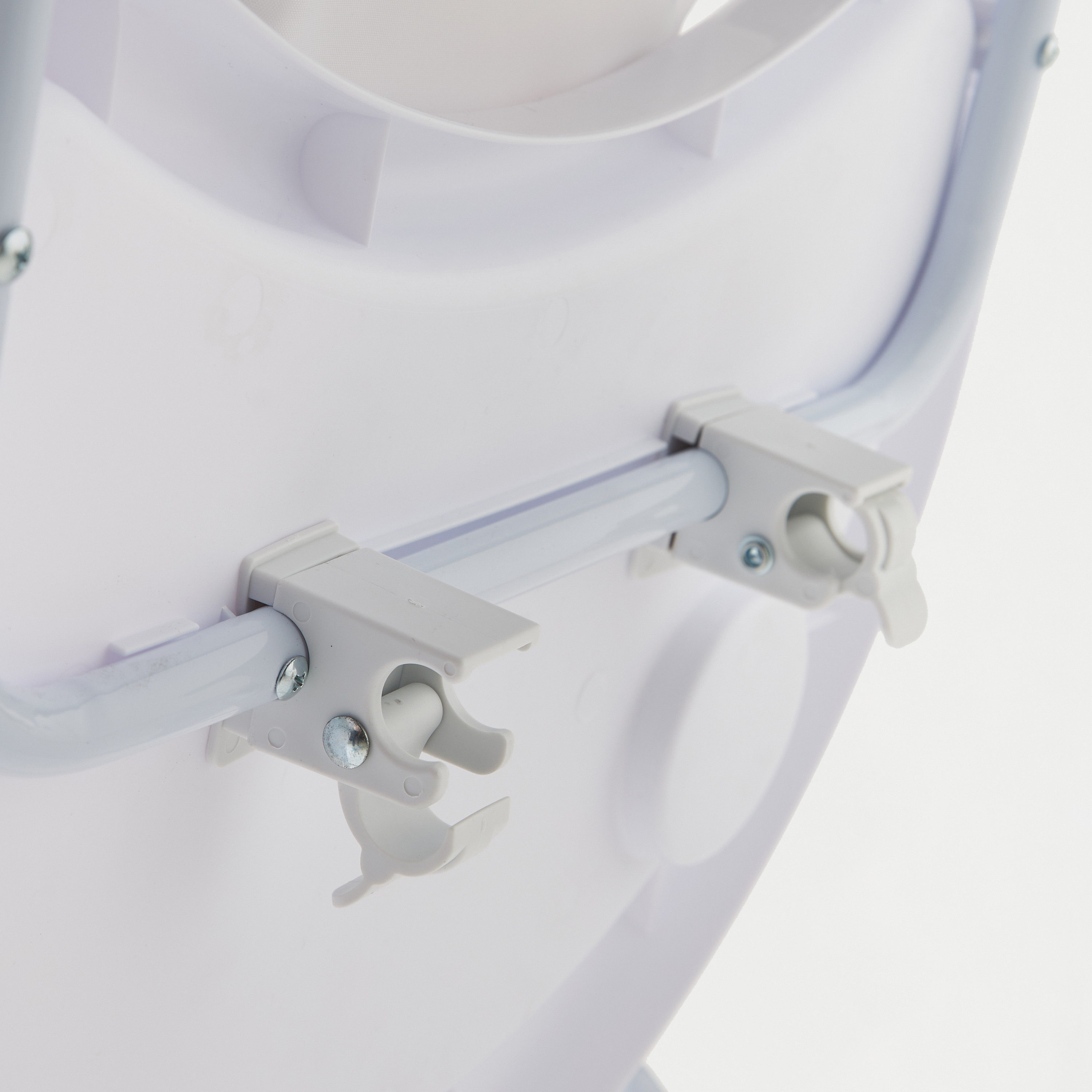 Juniors Bianca Highchair-baby-feeding-highchairsandboosters-image-16