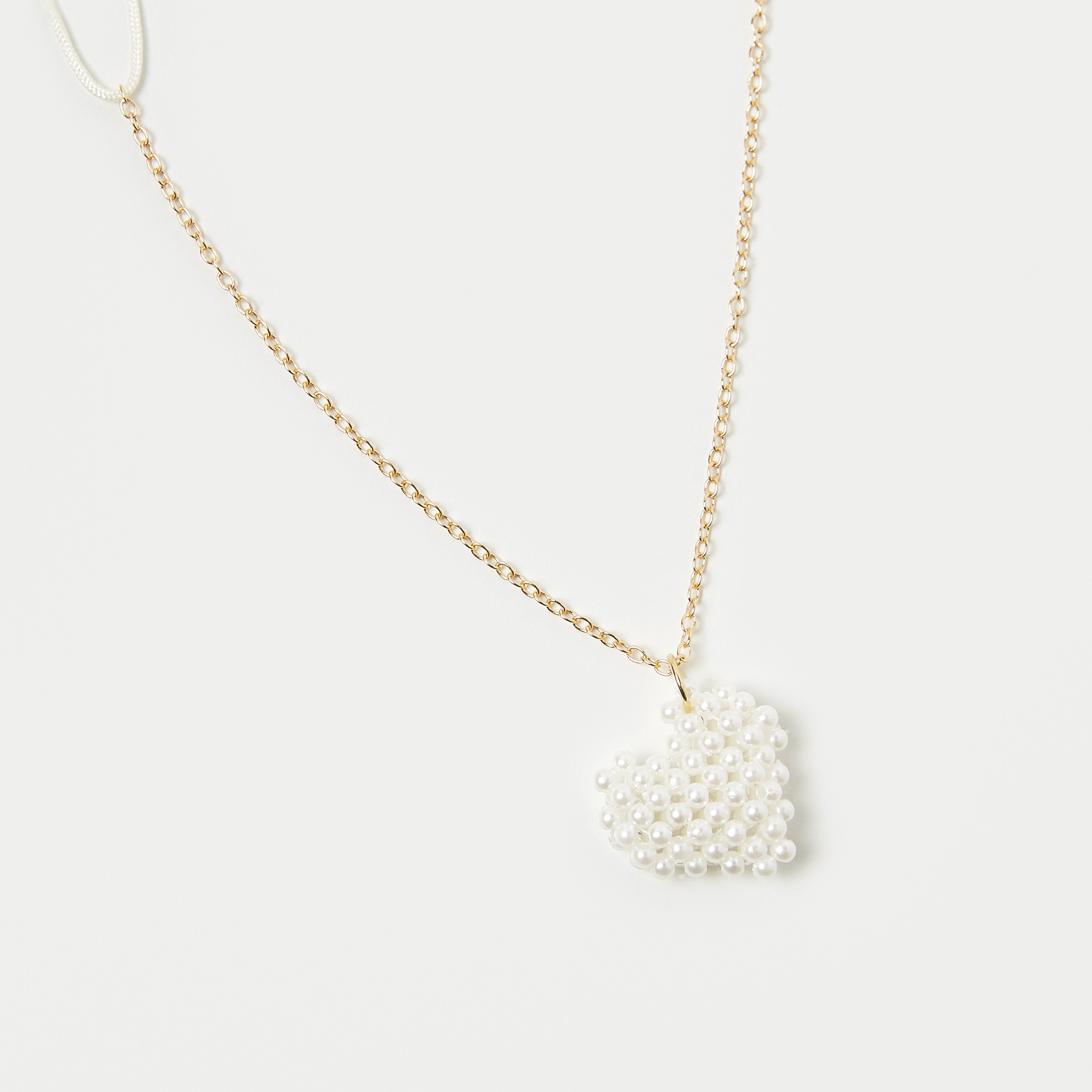 عقد بدلاية قلب مزينة باللؤلؤ ومشبك إغلاق من تشارمز-girls-accessories-jewellery-image-2