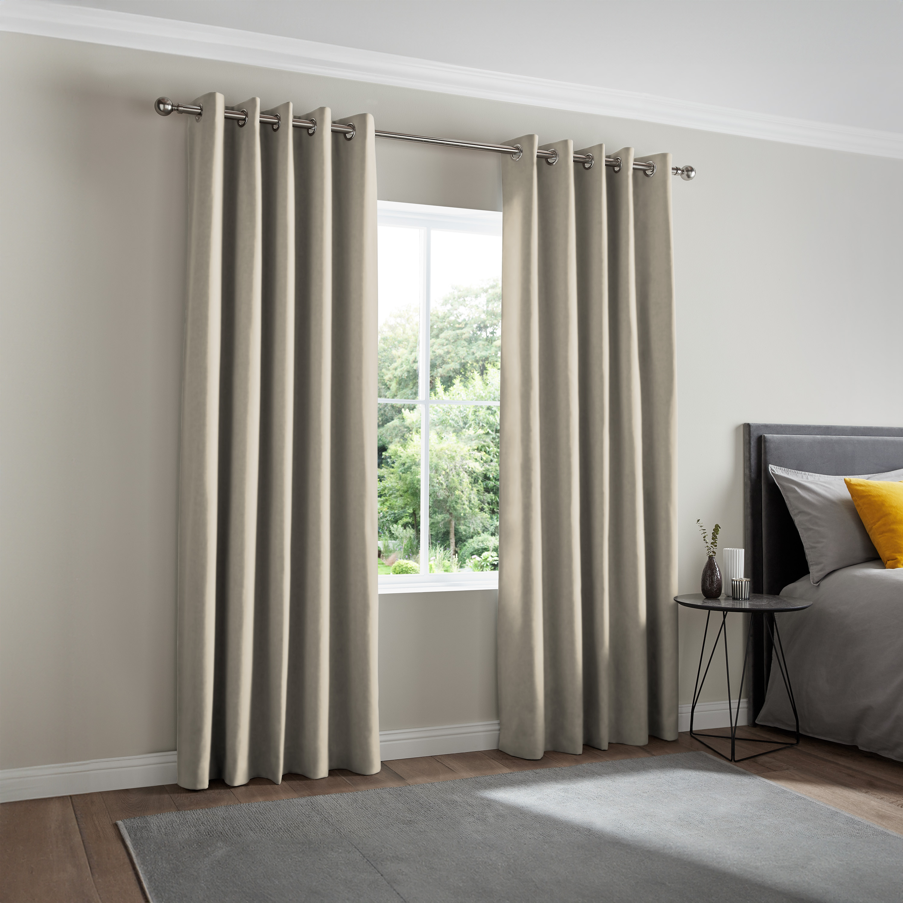 ستارة تعتيم قطعة واحدة بحلقات لون بيچ من يورك - 135x240 سم-household-windows-curtains-image-2