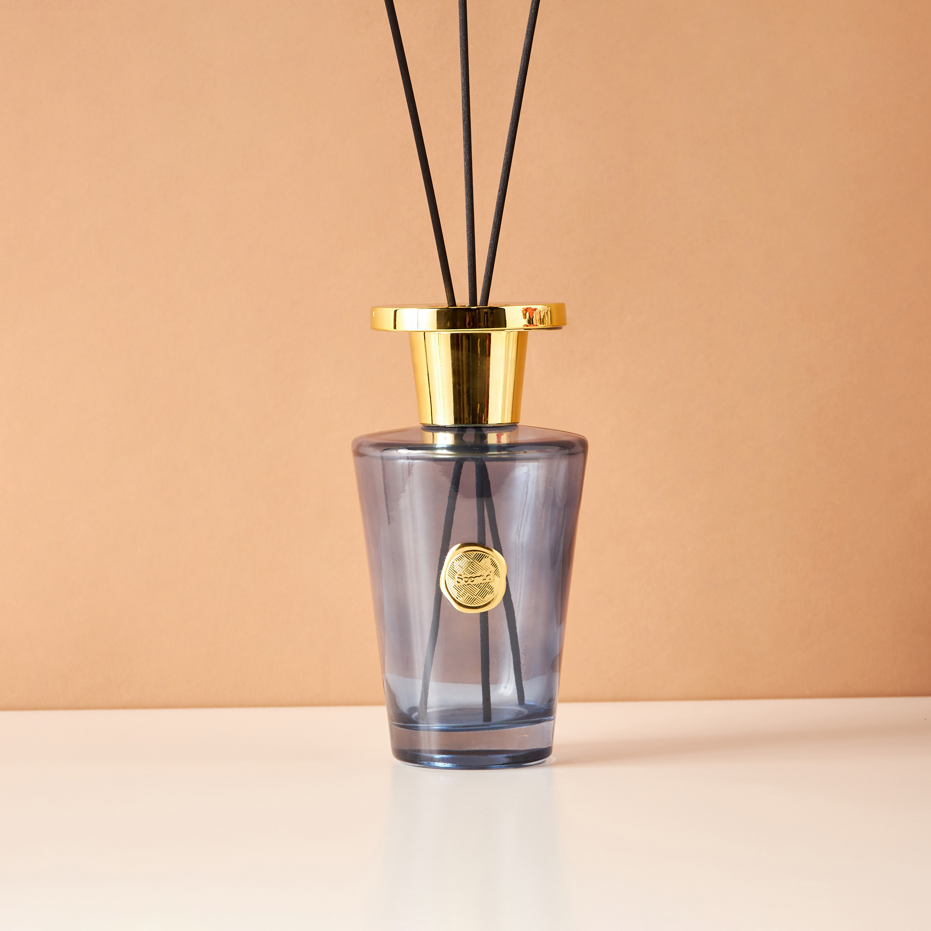 Scent.d Oud Supreme Reed Diffuser - 1 L-household-homefragrance-reeddiffusers-image-2