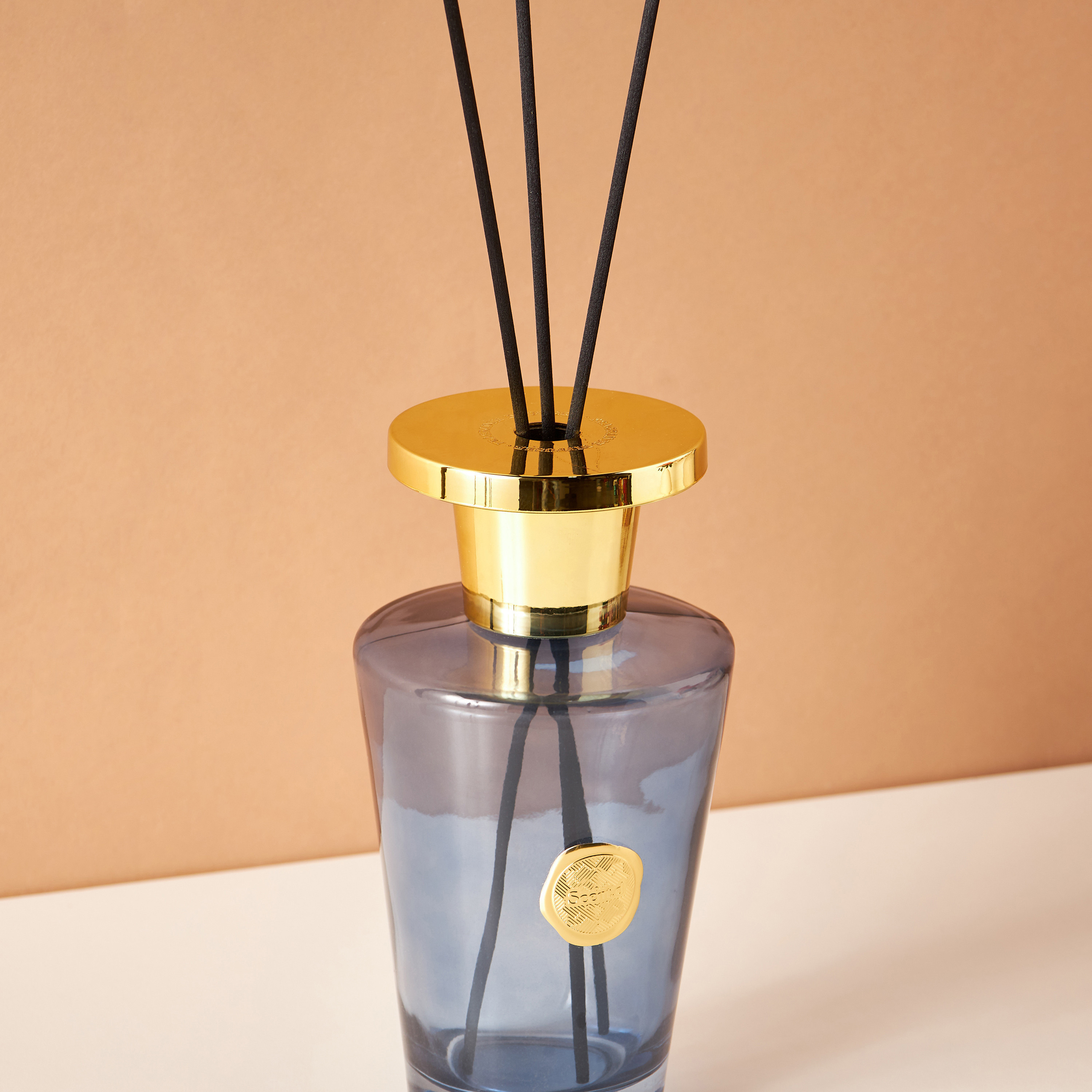 Scent.d Oud Supreme Reed Diffuser - 1 L-household-homefragrance-reeddiffusers-image-3
