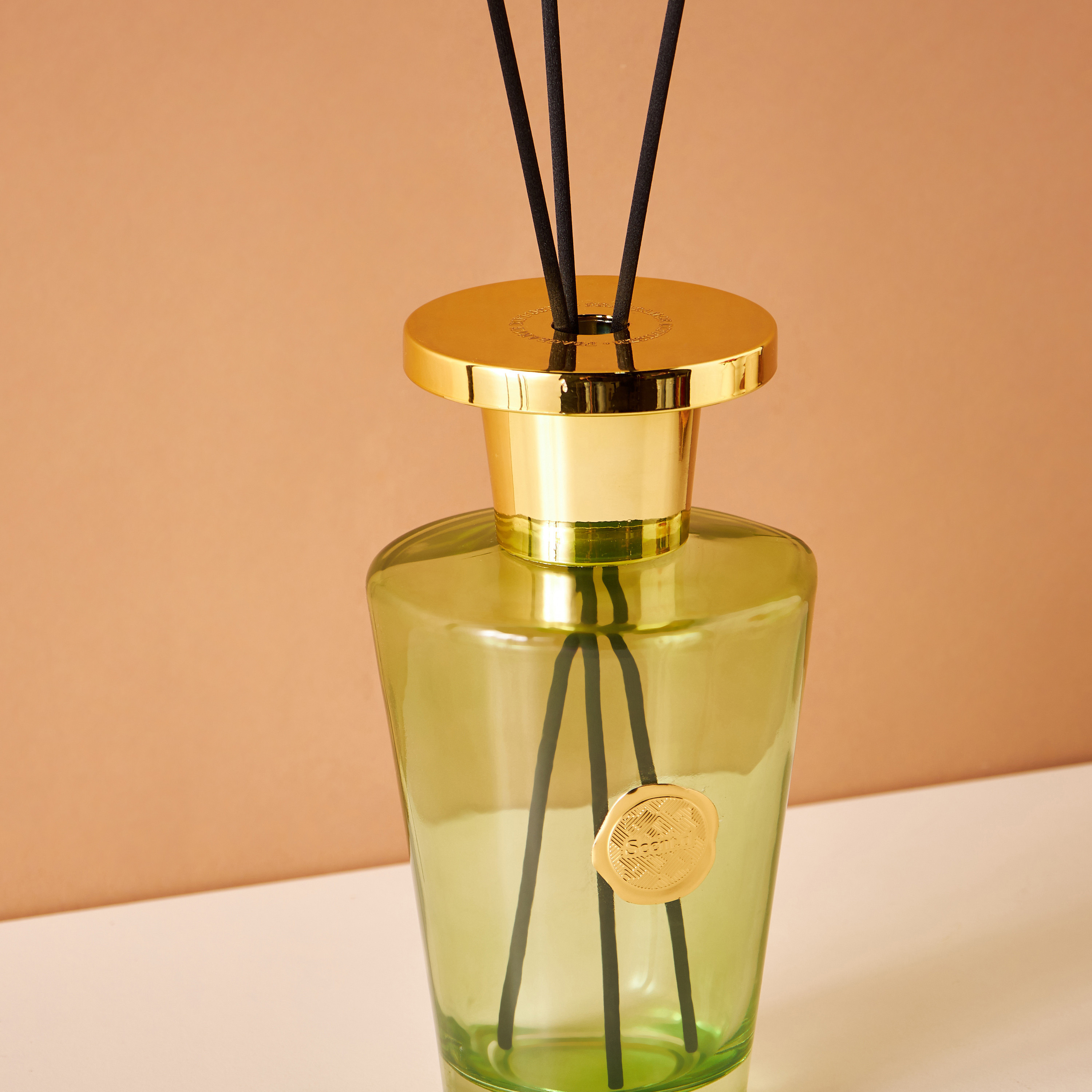 Scent.d Oud Supreme Reed Diffuser - 1 L-household-homefragrance-reeddiffusers-image-3