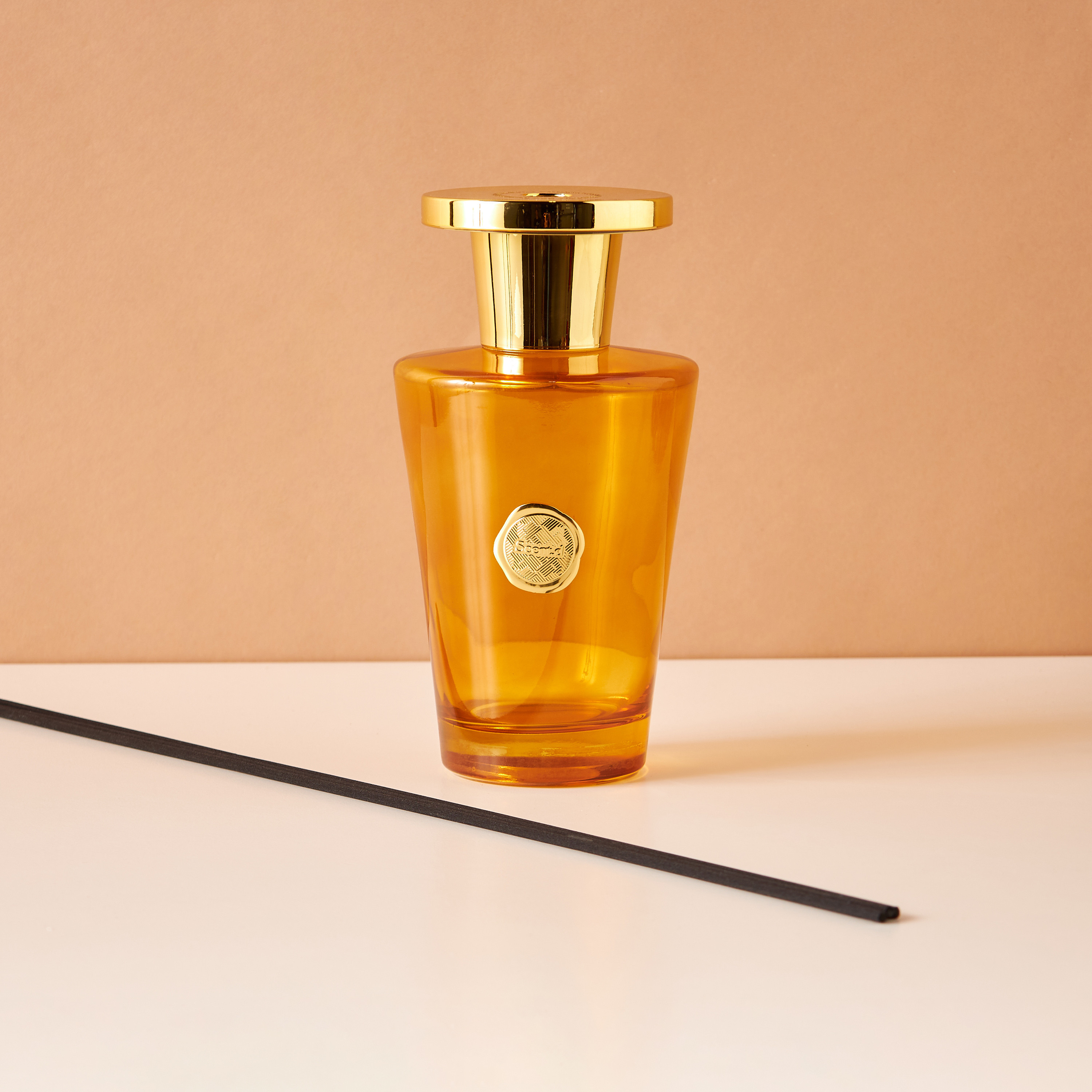 Scent.d Oud Supreme Reed Diffuser - 1 L-household-homefragrance-reeddiffusers-image-1