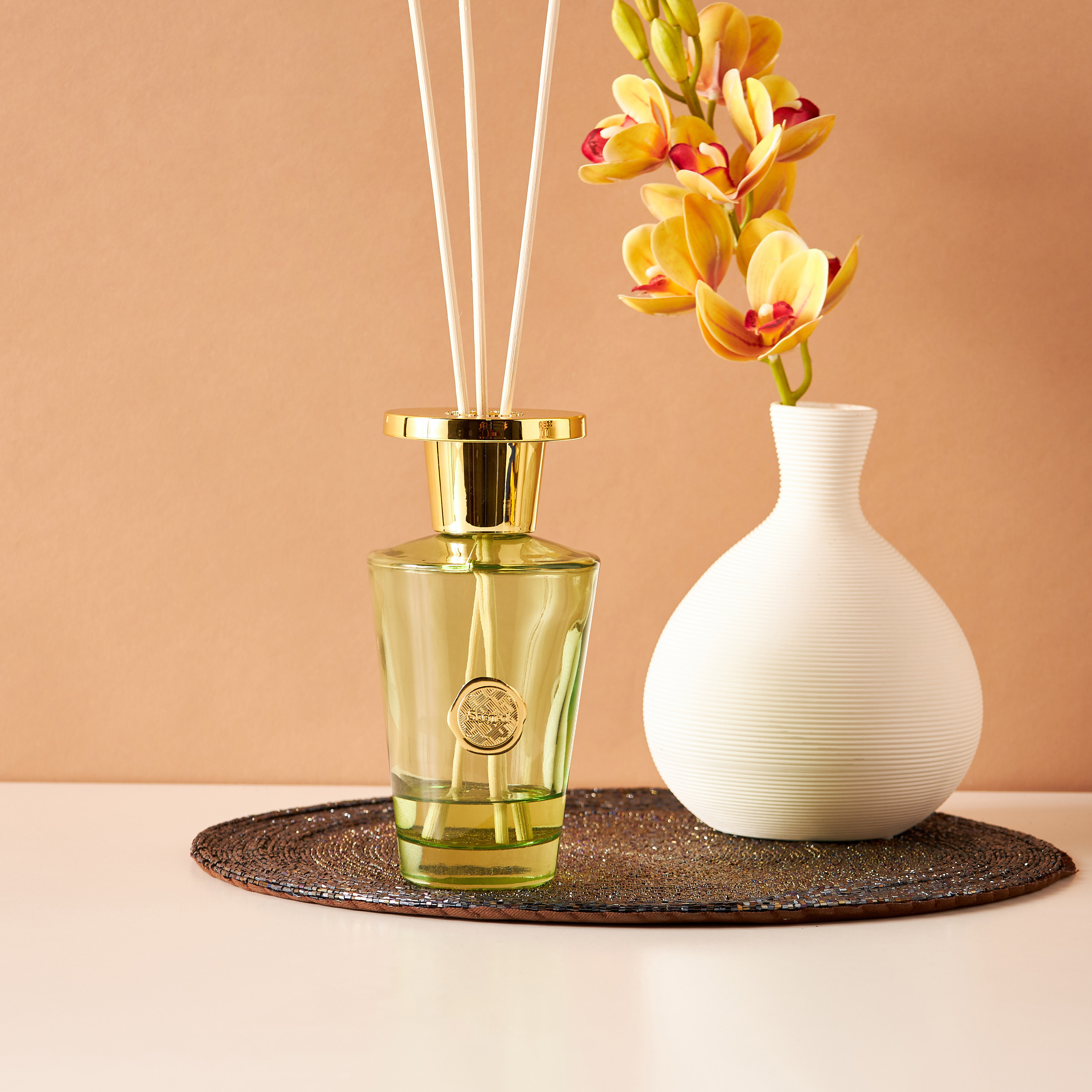 Scent.d Dark Wood Reed Diffuser - 300 ml-household-homefragrance-reeddiffusers-image-4