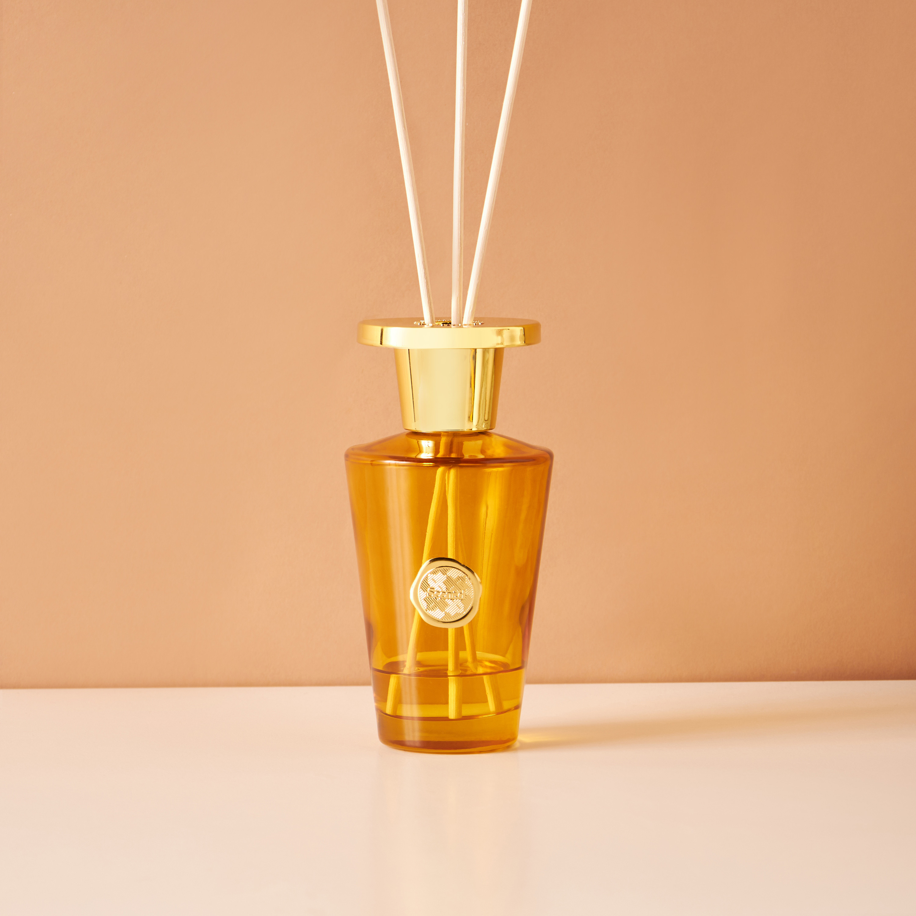 Scent.d Dark Wood Reed Diffuser - 300 ml-household-homefragrance-reeddiffusers-image-2
