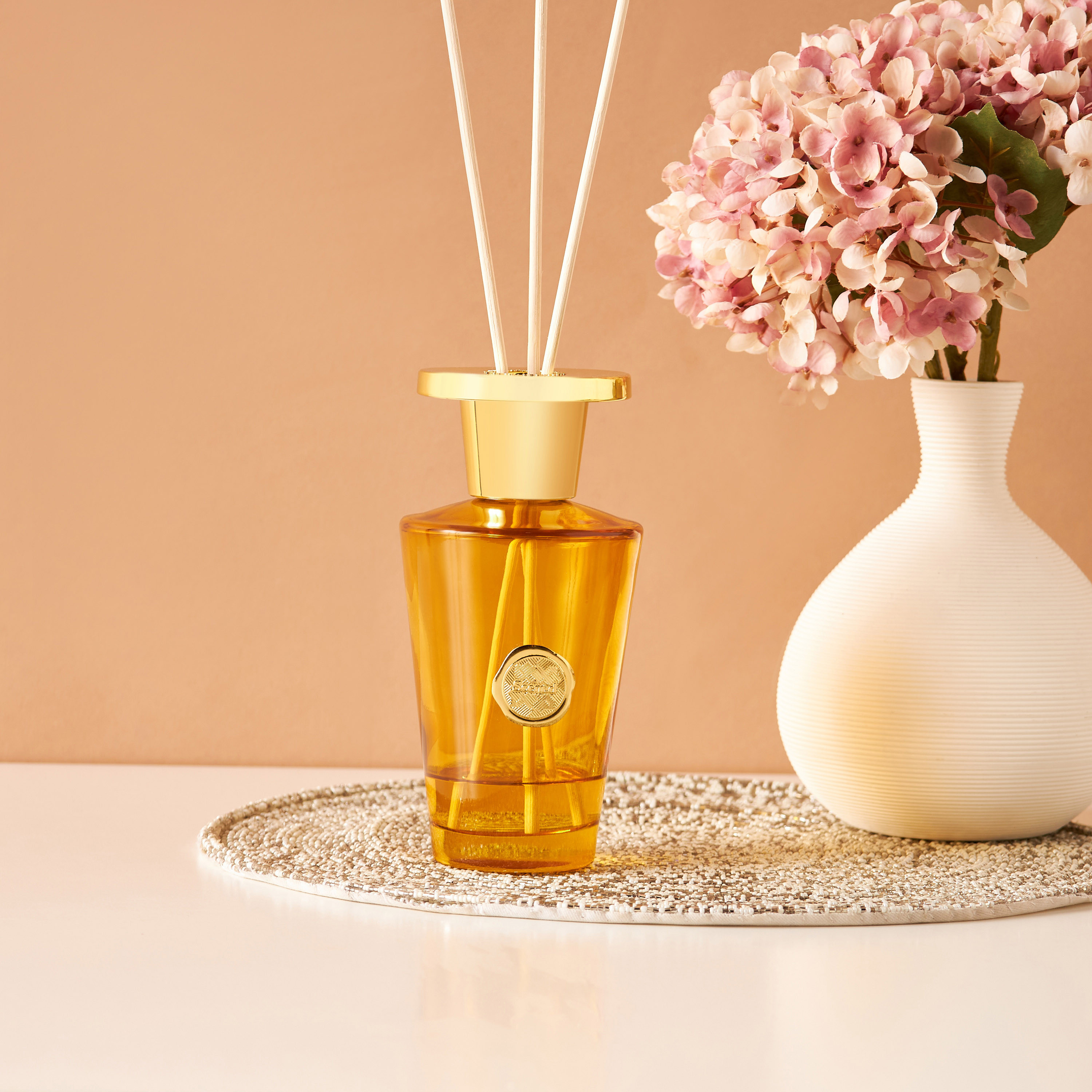 Scent.d Dark Wood Reed Diffuser - 300 ml-household-homefragrance-reeddiffusers-image-5