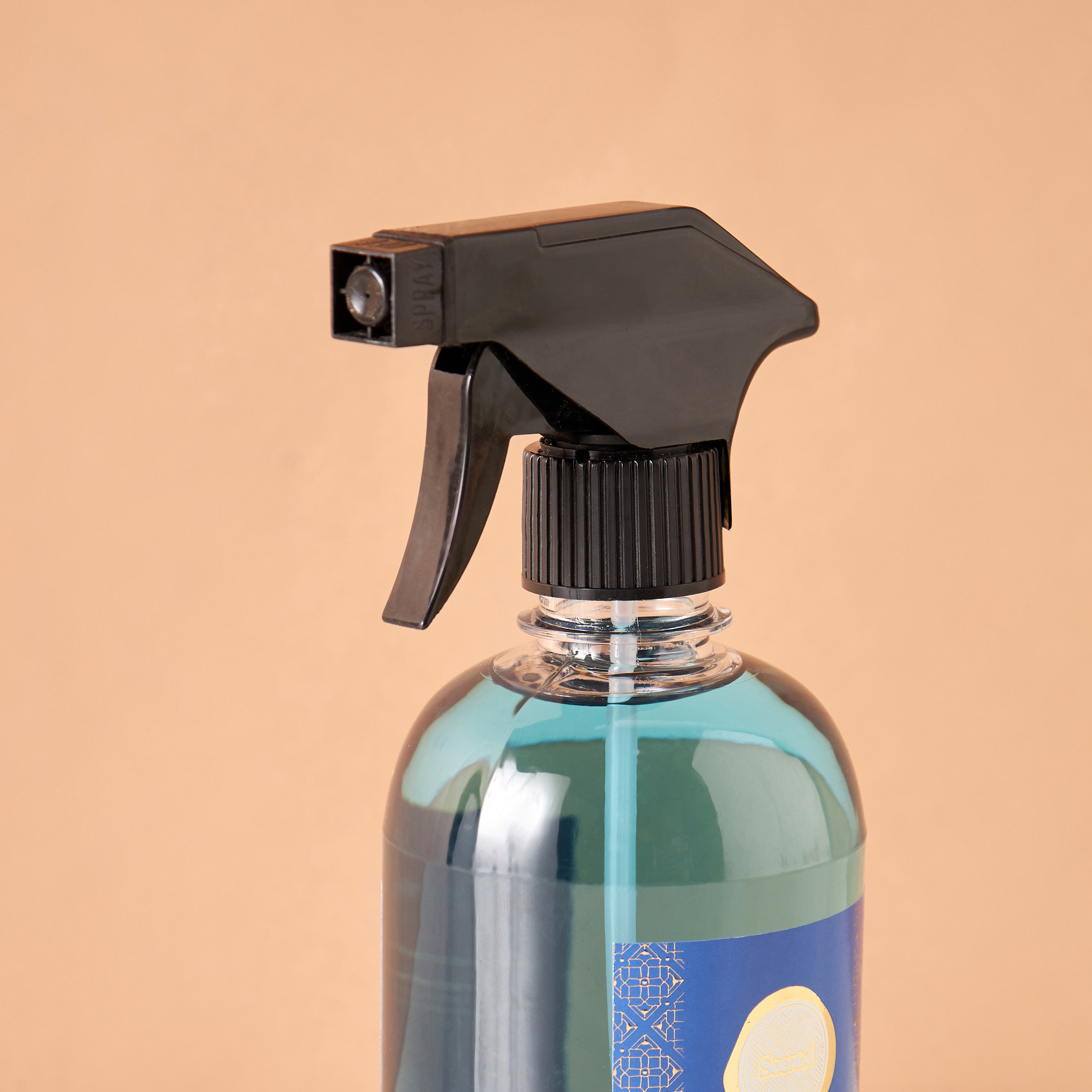 بخاخ معطر للغرف برائحة العود السامي من سينت. دي - 500 مل-household-homefragrance-homesprays-image-4