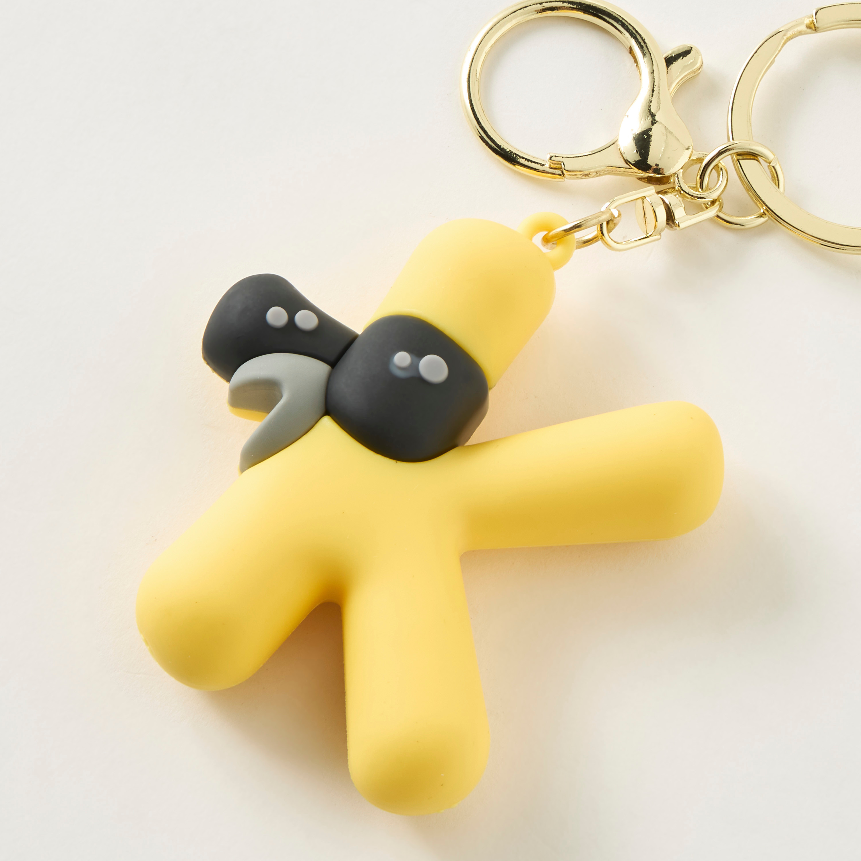 سلسلة مفاتيح بحرف وخطاف-girls-accessories-keyringsandbagcharms-image-3