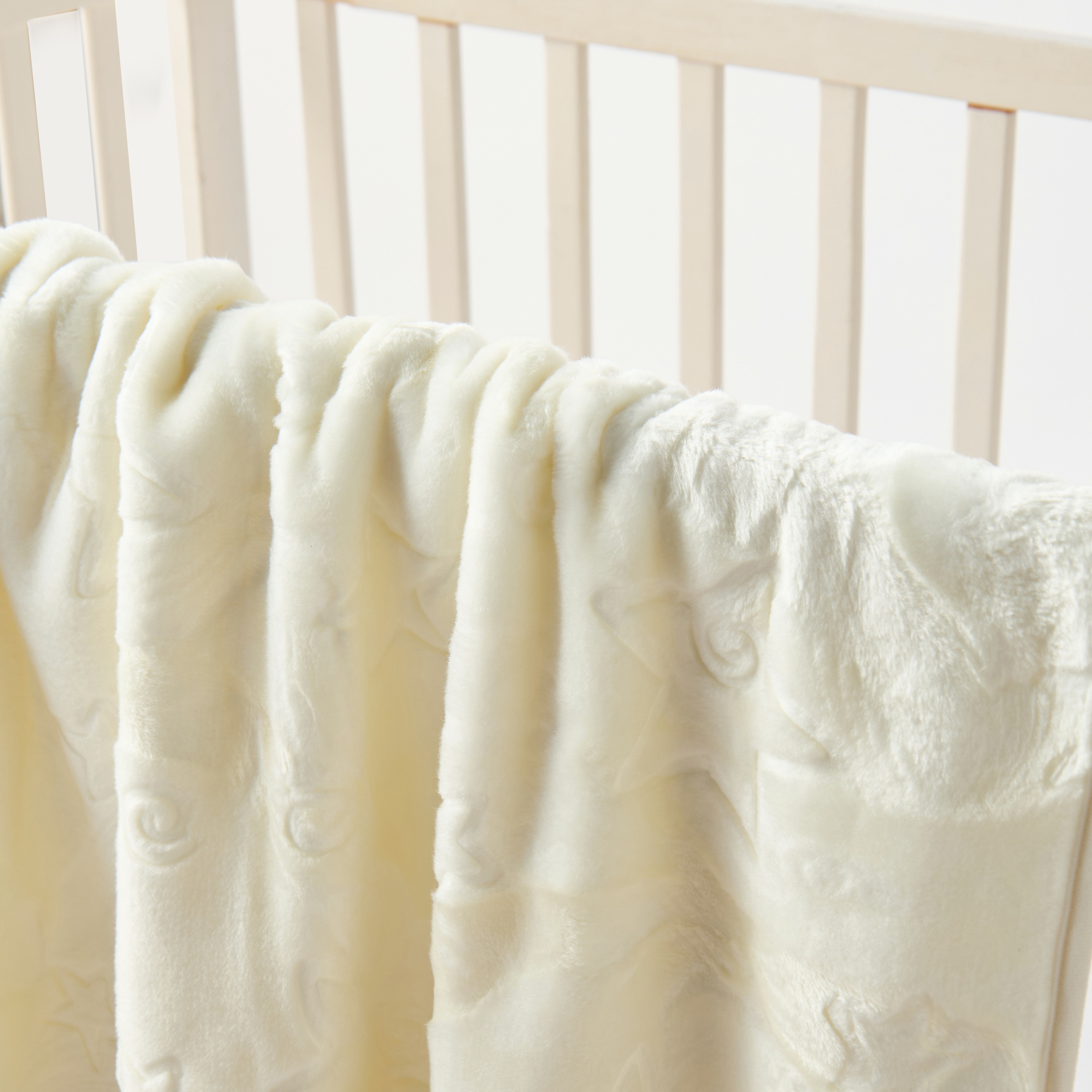Pielsa All-Over Star Textured Large Blanket - 110x140 cm-baby-nursery-blanketsandswaddles-blanketsandquilts-image-2