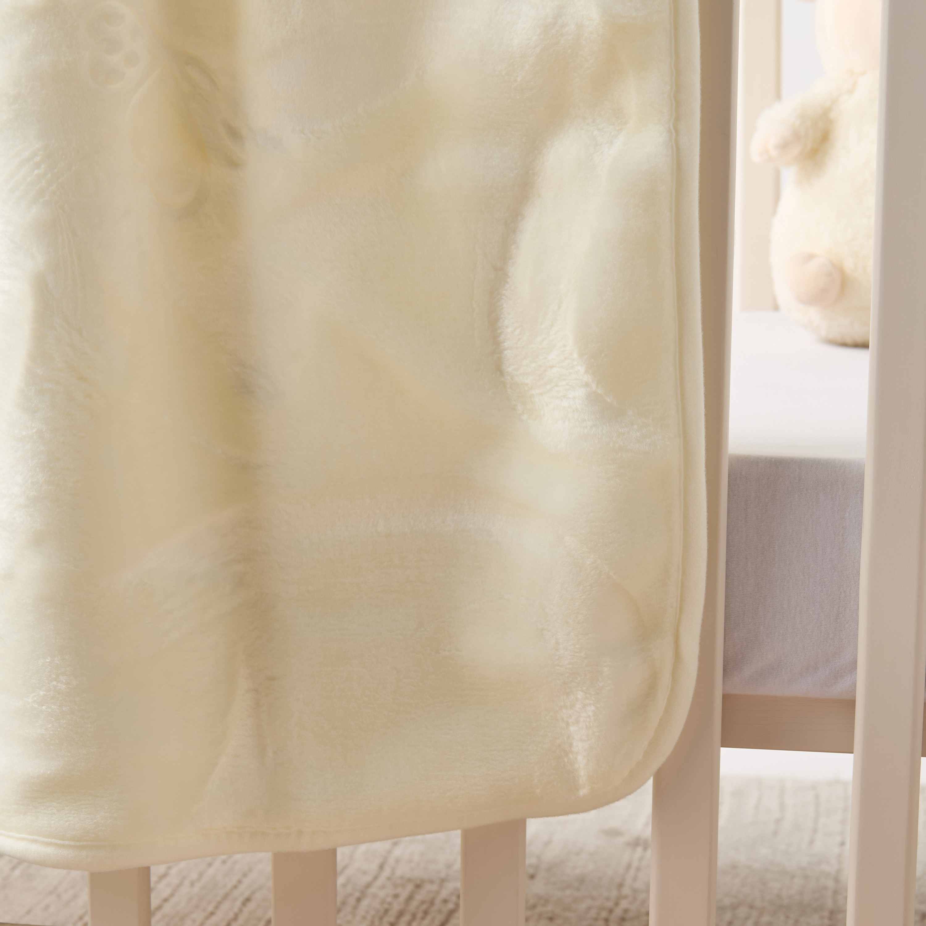 Pielsa All-Over Bear Textured Blanket - 80x110 cm-baby-nursery-blanketsandswaddles-blanketsandquilts-image-3