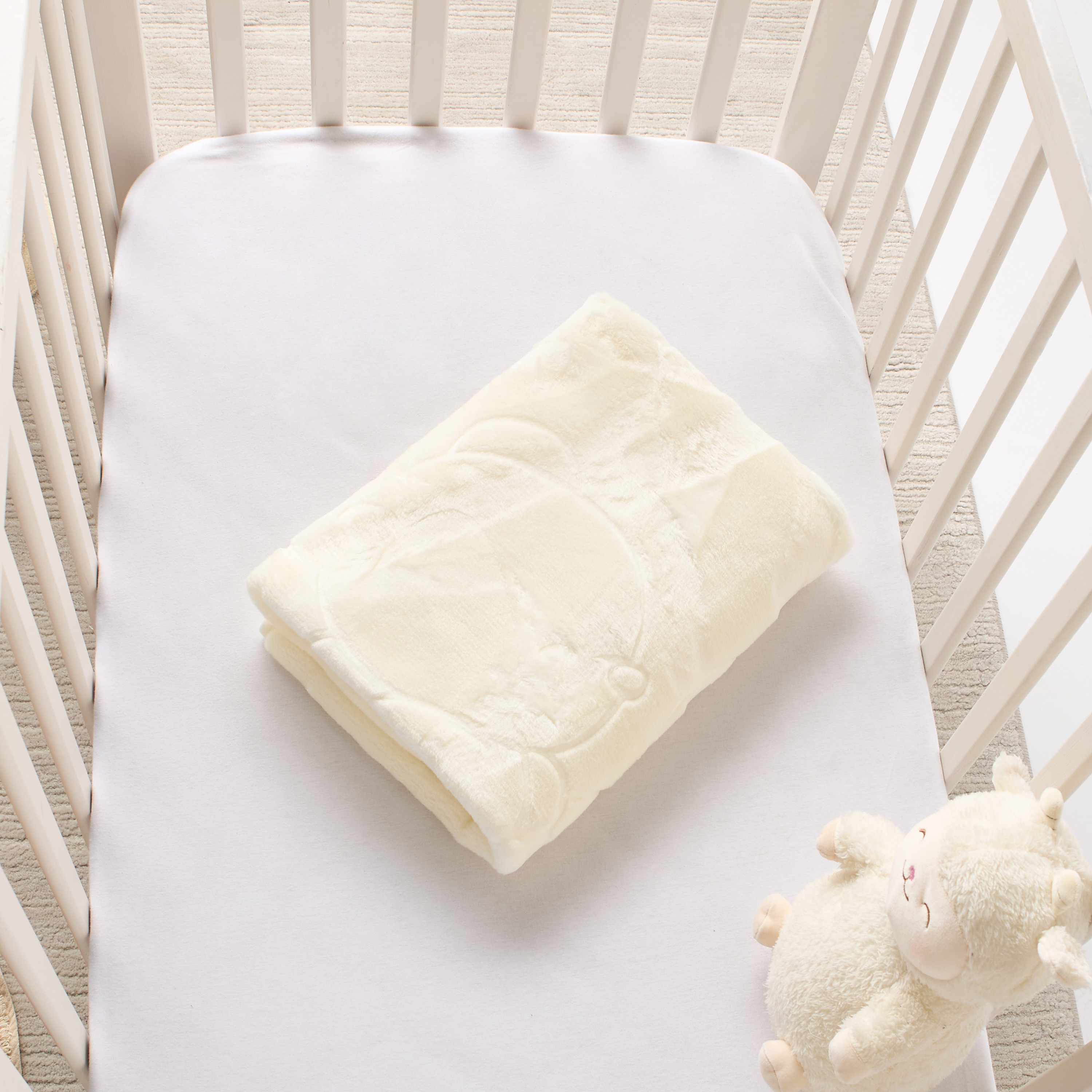 Pielsa All-Over Bear Textured Blanket - 80x110 cm-baby-nursery-blanketsandswaddles-blanketsandquilts-image-4