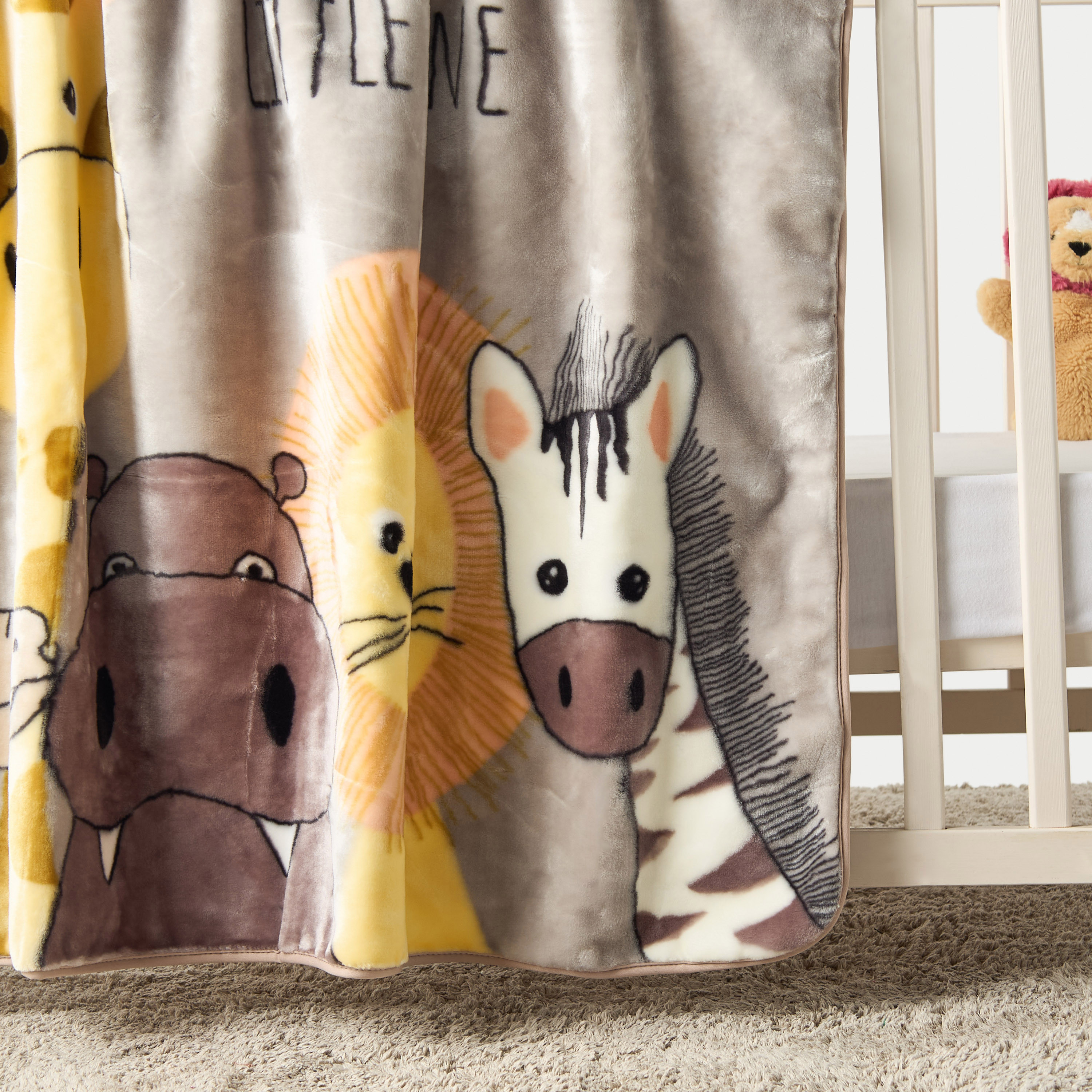 Juniors Wild Animals Print Blanket - 110x140 cm-baby-nursery-blanketsandswaddles-blanketsandquilts-image-3