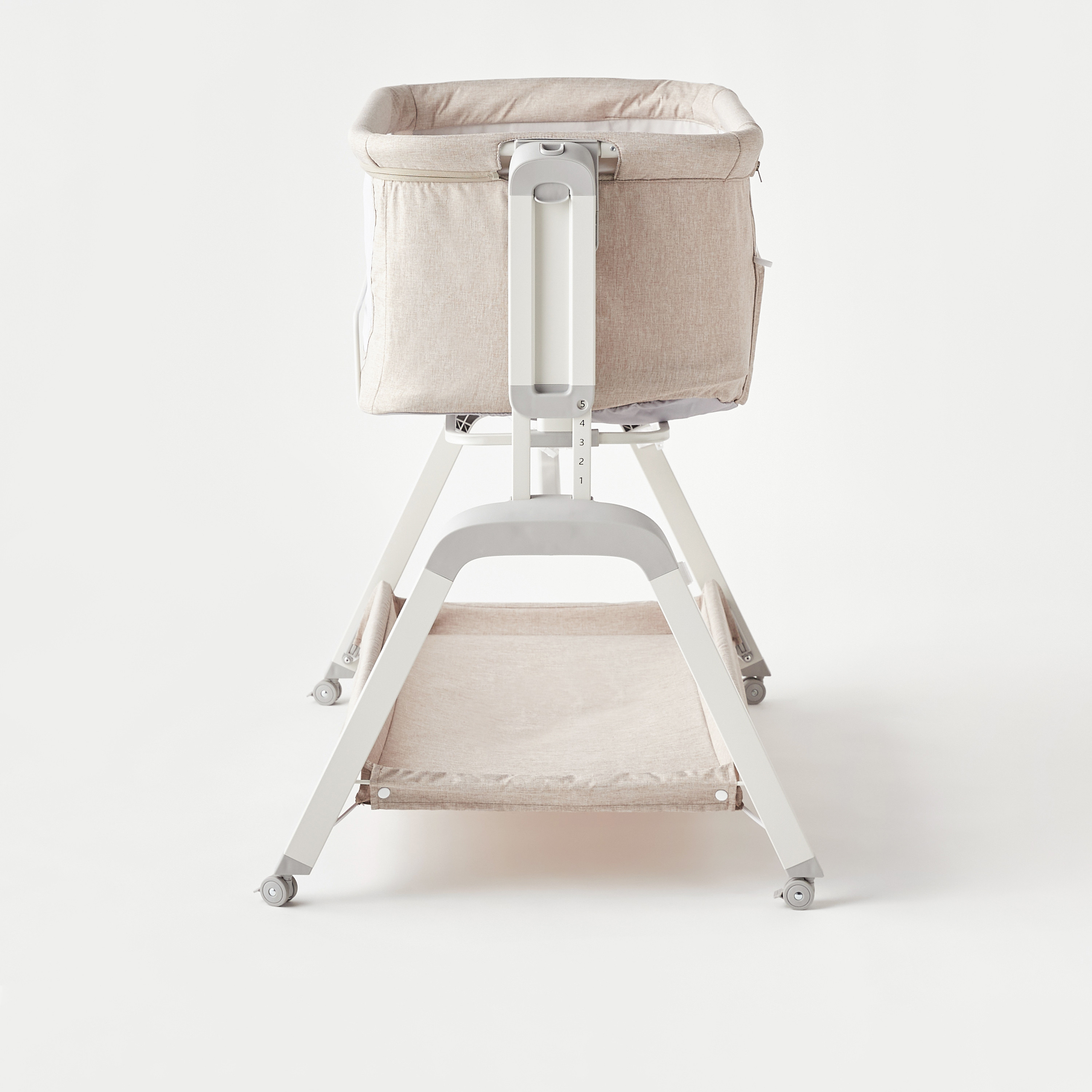 Giggles Watson Side Bassinet with Glide Function-baby-nursery-furniture-cribsandbeds-bassinets-image-9