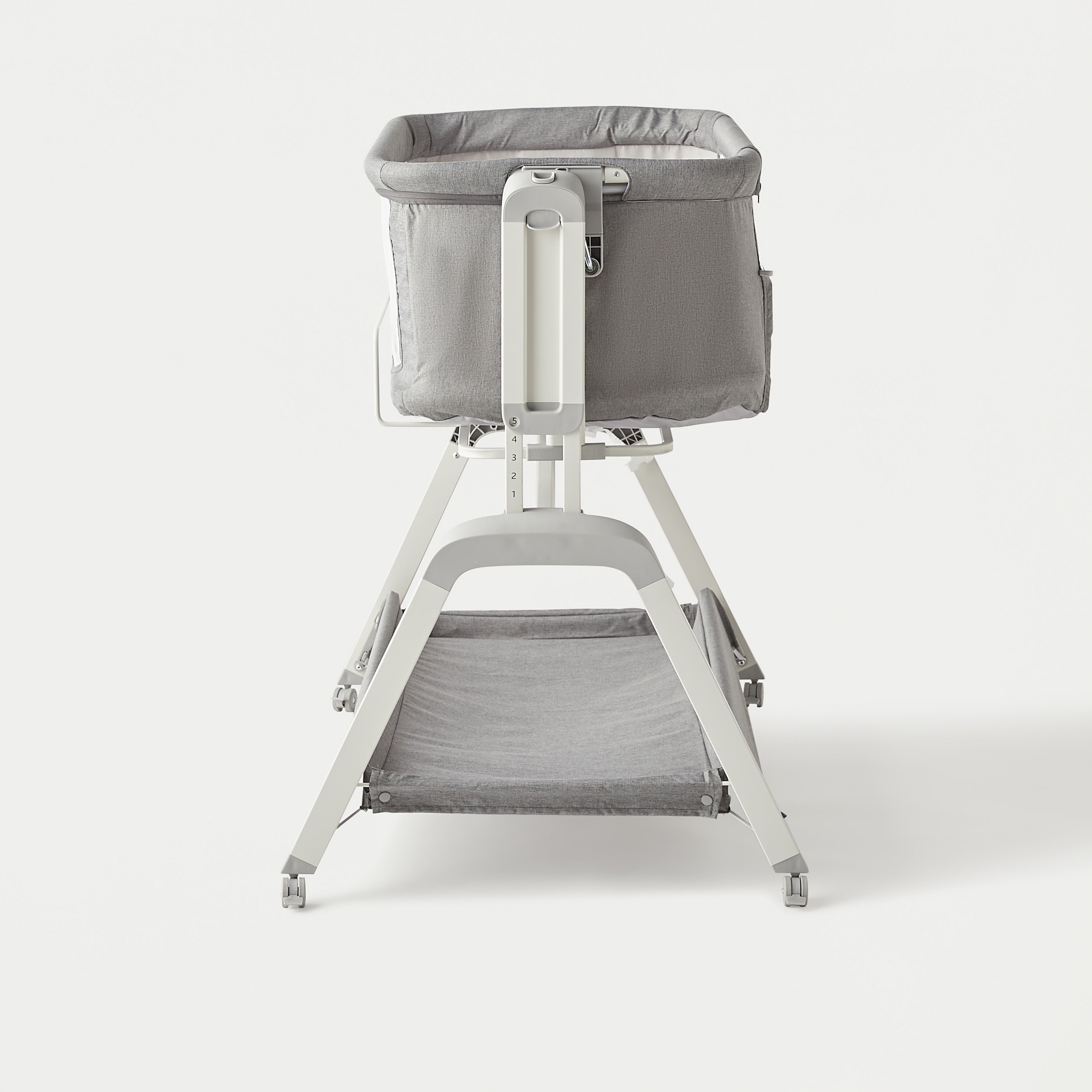 Giggles Watson Side Bassinet with Glide Function-baby-nursery-furniture-cribsandbeds-bassinets-image-10