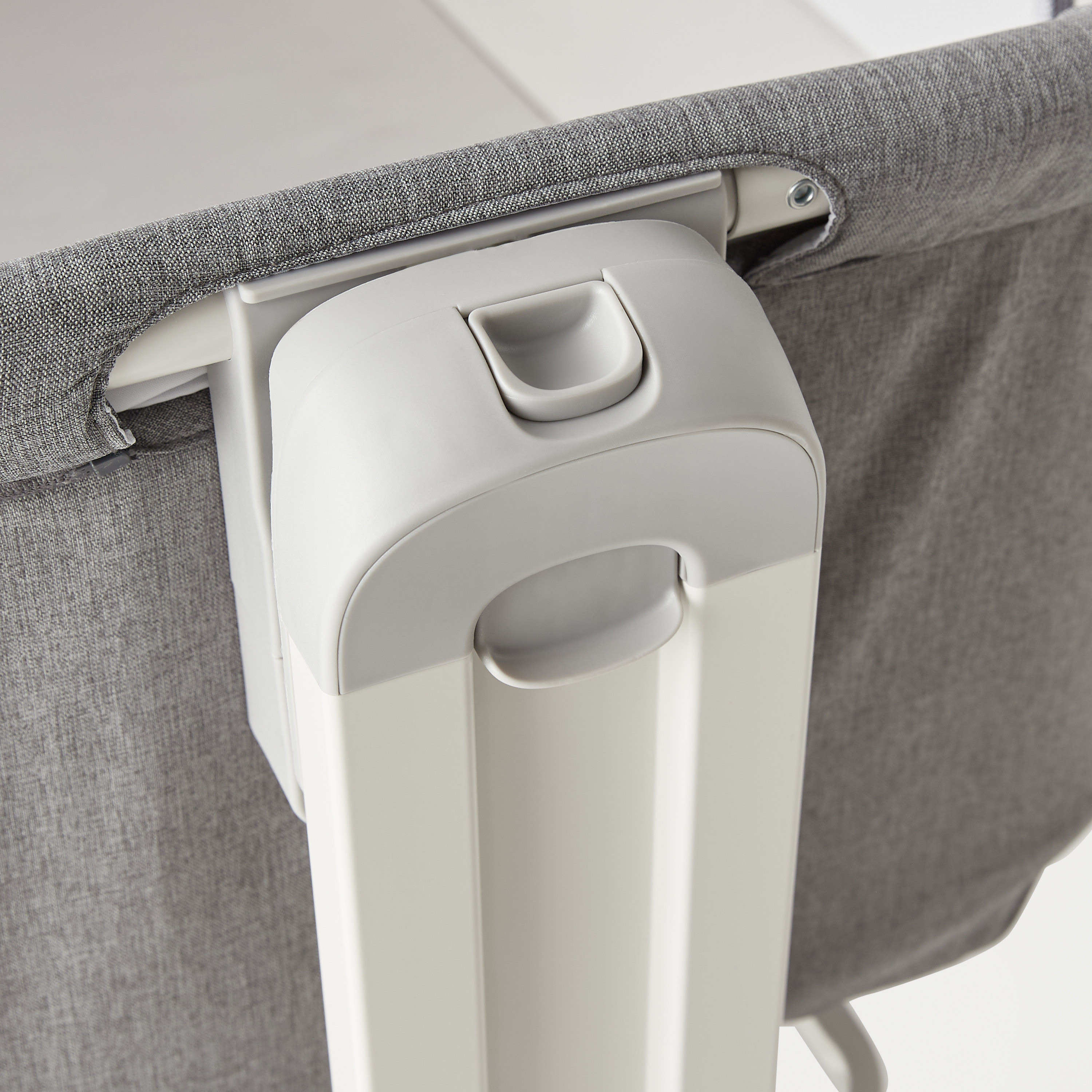 Giggles Watson Side Bassinet with Glide Function-baby-nursery-furniture-cribsandbeds-bassinets-image-14