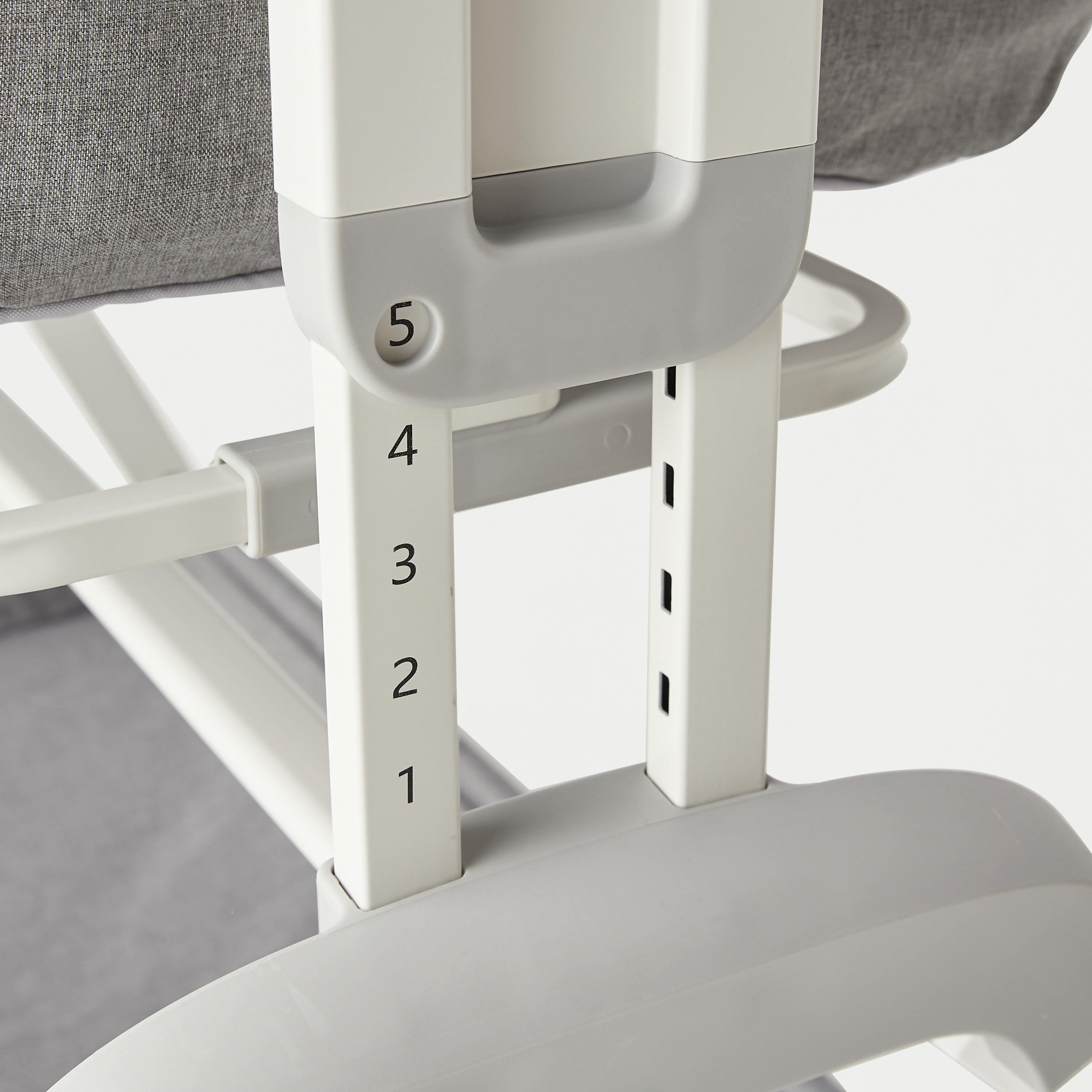 Giggles Watson Side Bassinet with Glide Function-baby-nursery-furniture-cribsandbeds-bassinets-image-16