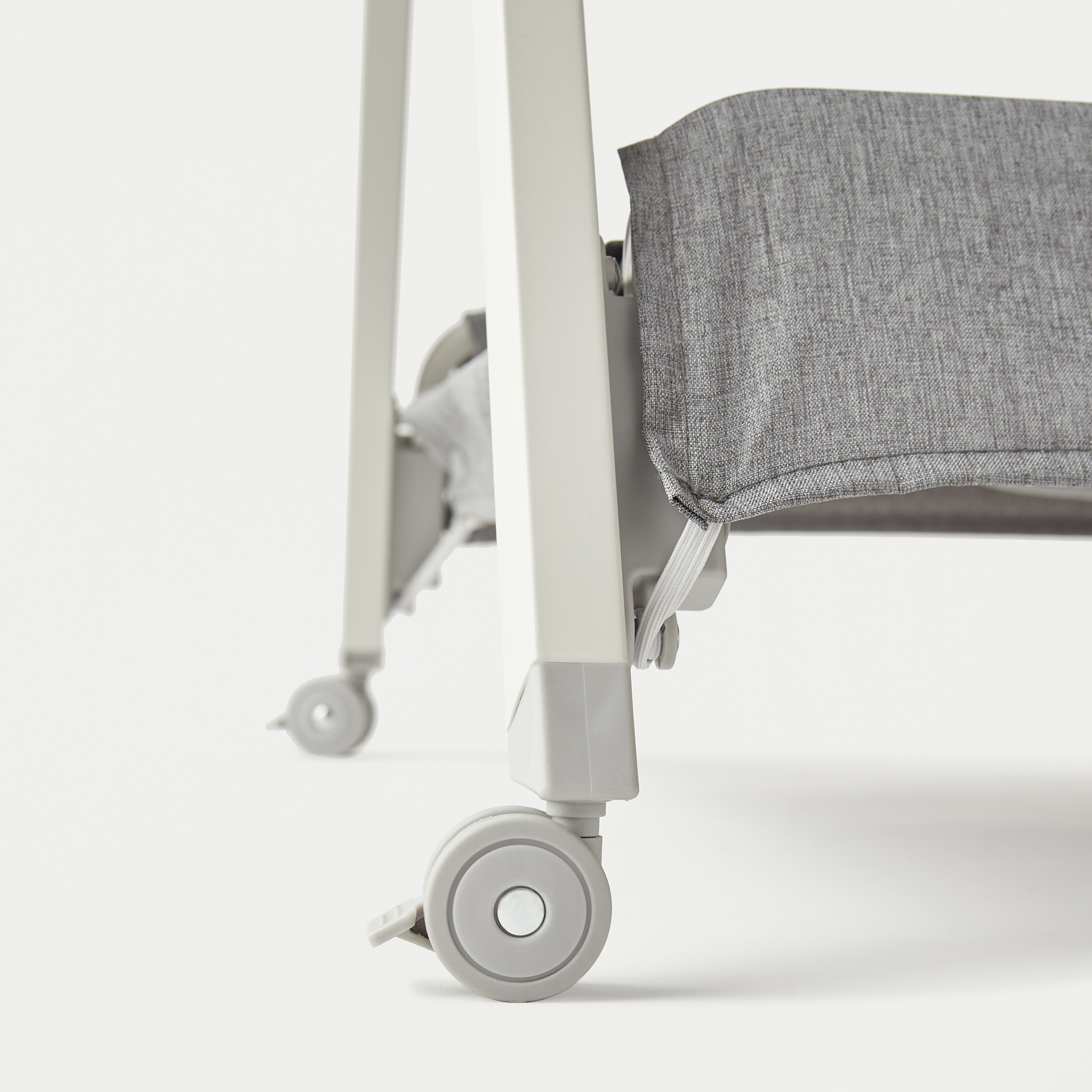 Giggles Watson Side Bassinet with Glide Function-baby-nursery-furniture-cribsandbeds-bassinets-image-18