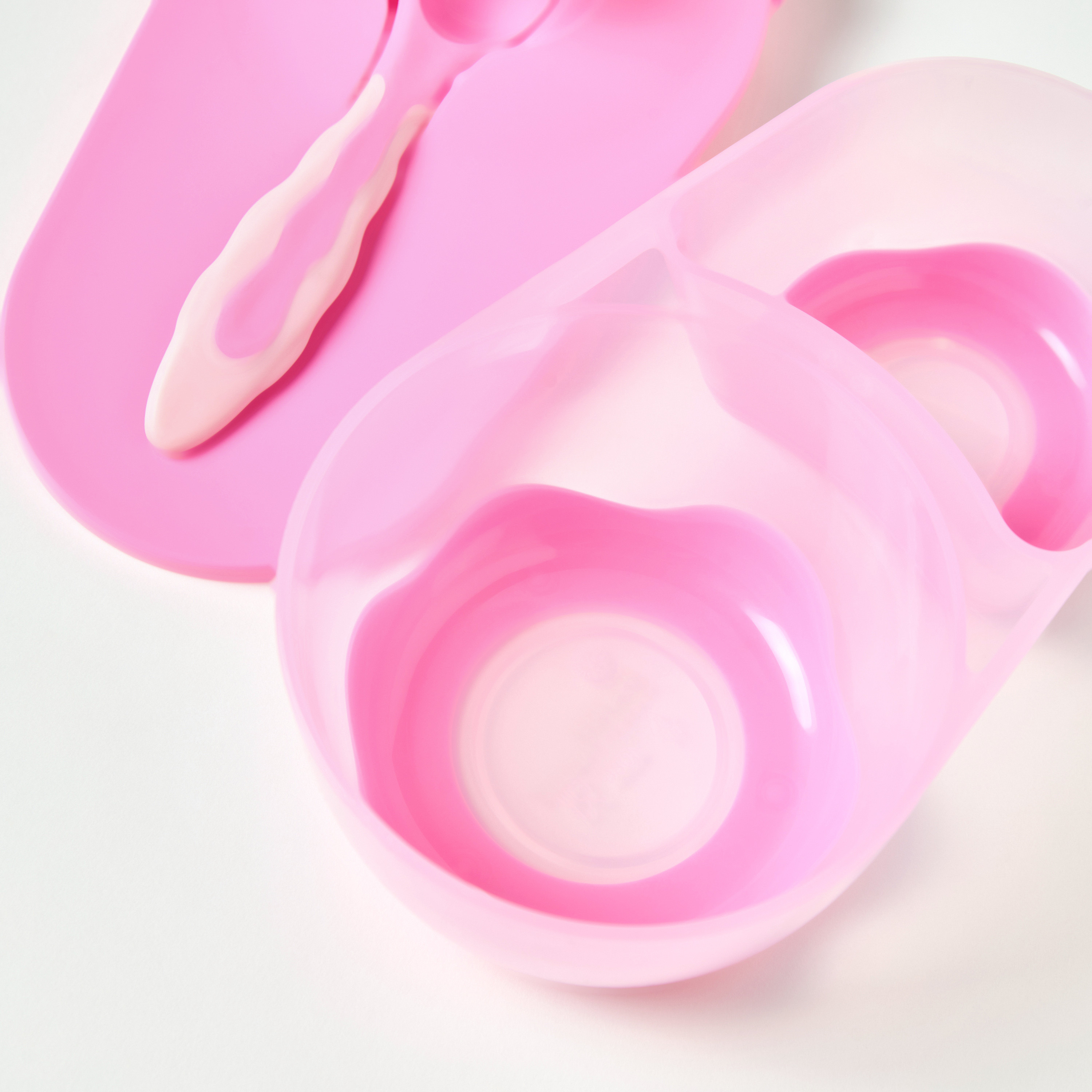 وعاء بقسمين مع ملعقة وغطاء من جونيورز-baby-feeding-mealtimeessentials-image-4