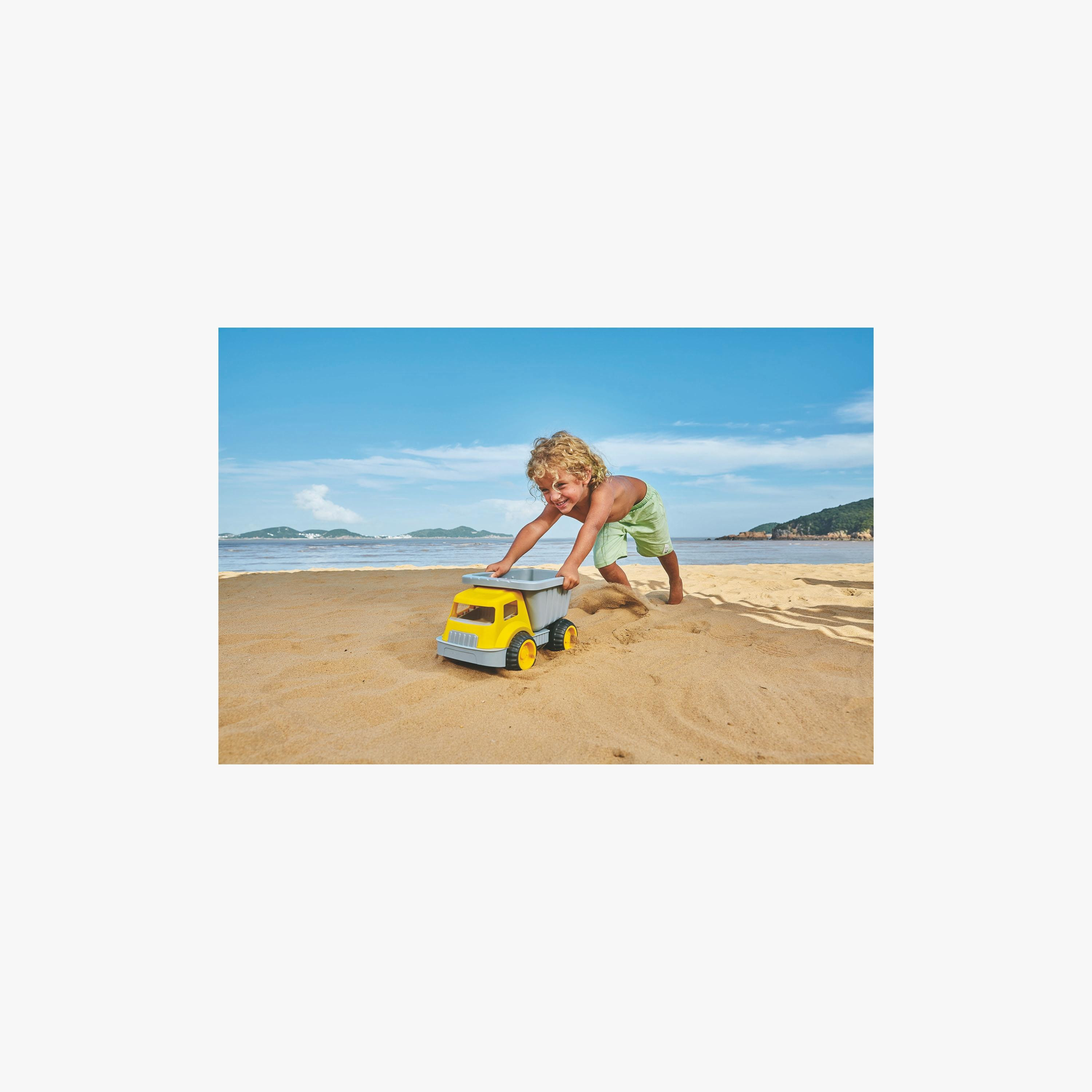Hape Load & Tote Dump Truck Sand & Beach Toy, Yellow-toys-outdoor-poolandbeach-beachtoys-image-3