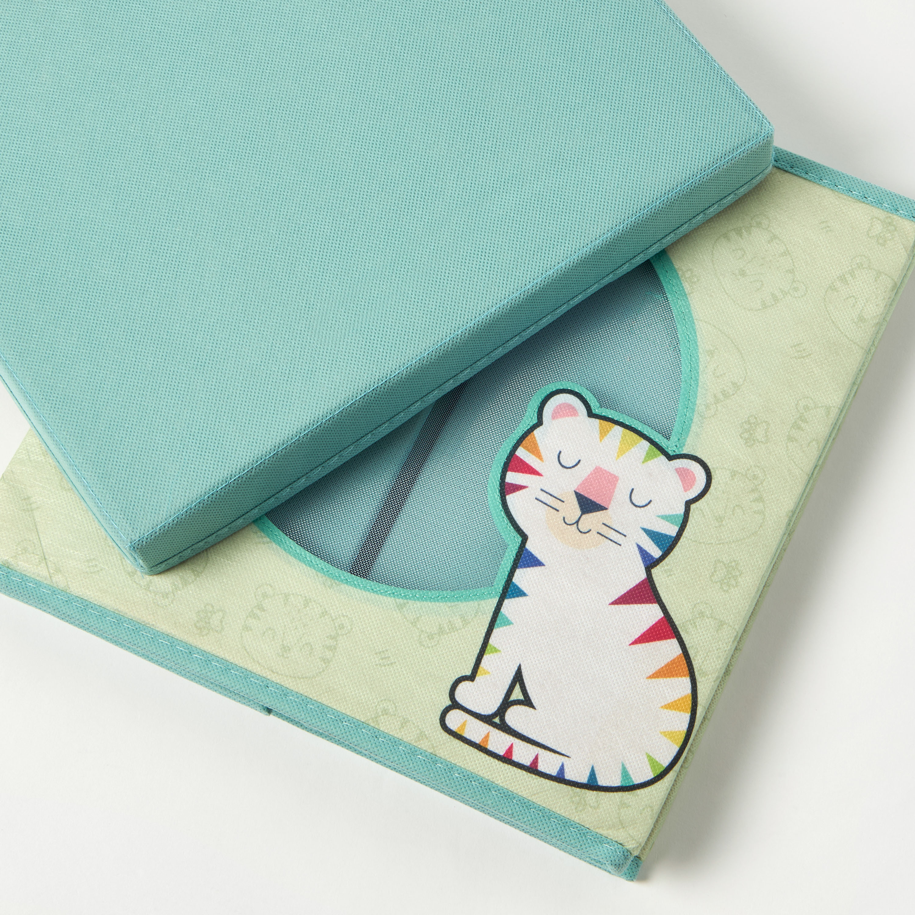 Juniors Printed Foldable Storage Box with Lid - 31x31x31 cm-baby-nursery-furniture-wardrobesandstorage-image-4